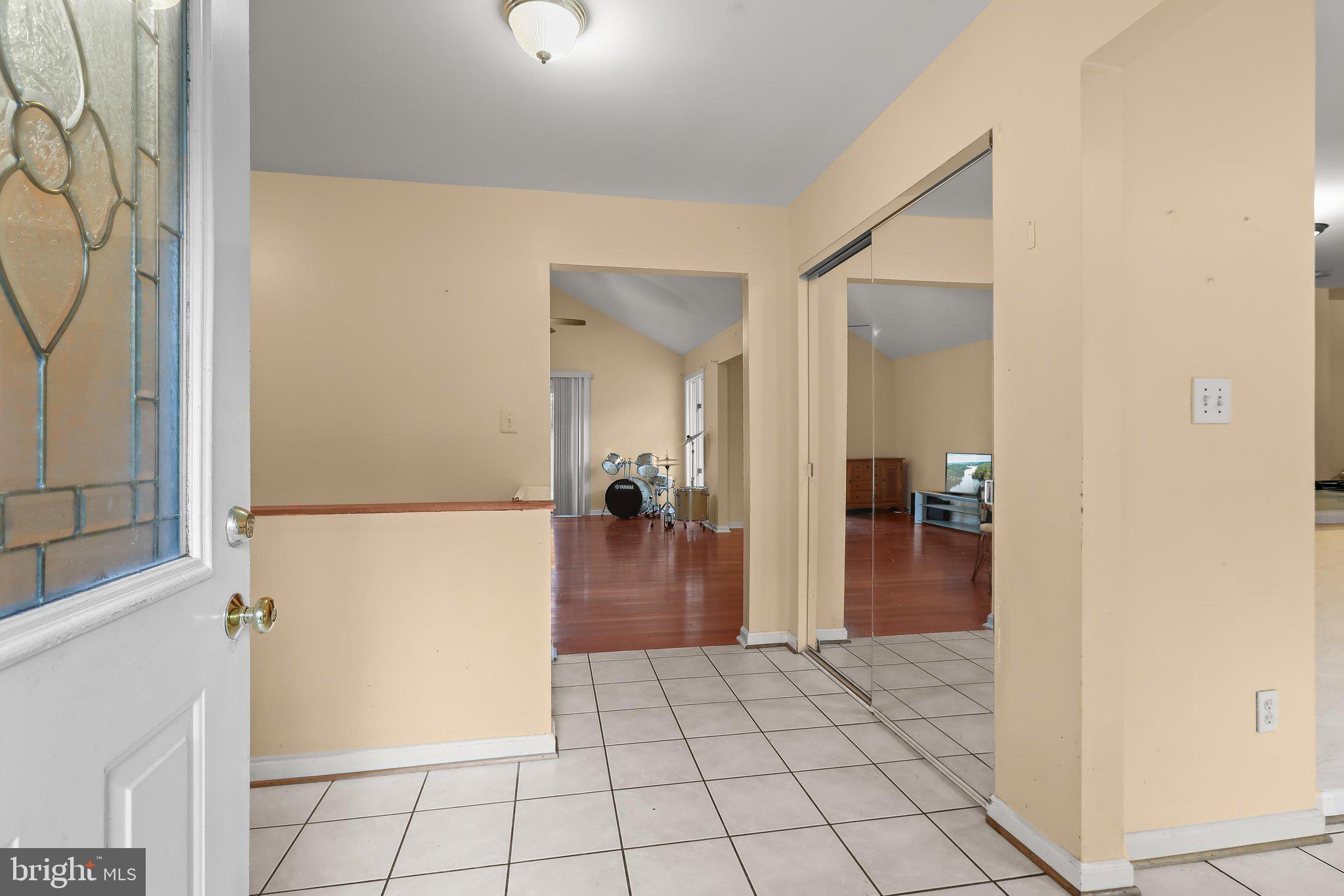 COLONIAL ACRES - Residential