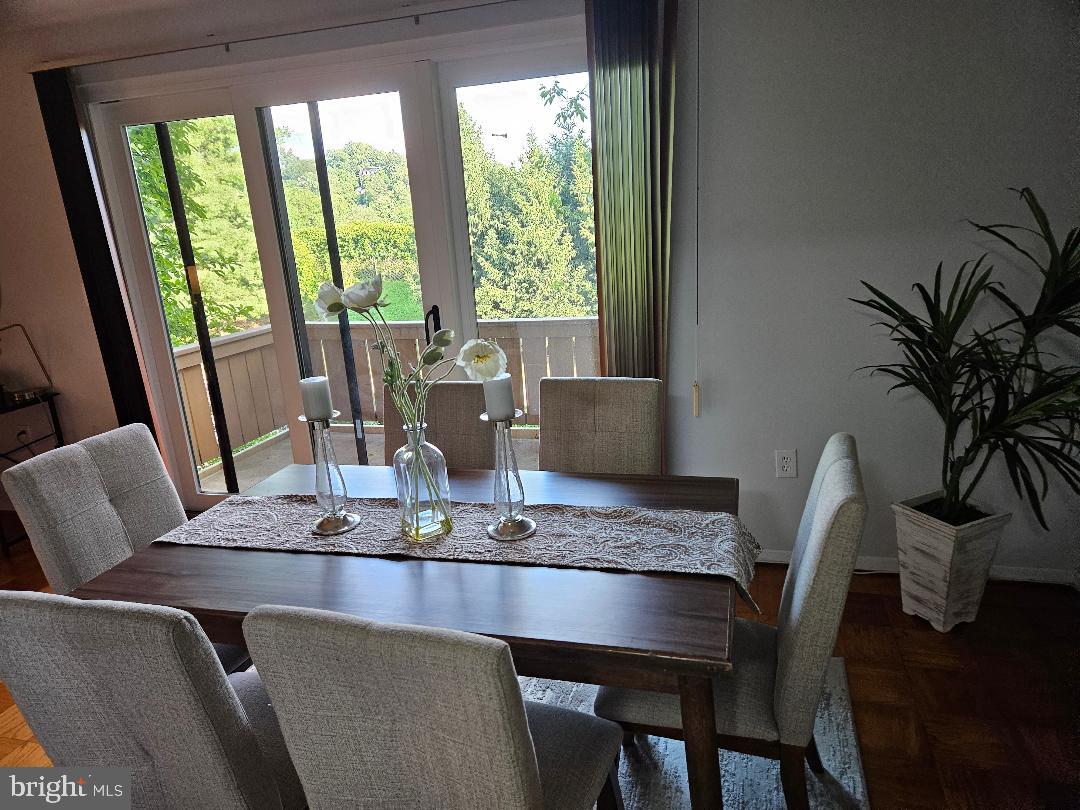 CROSS KEYS - Residential