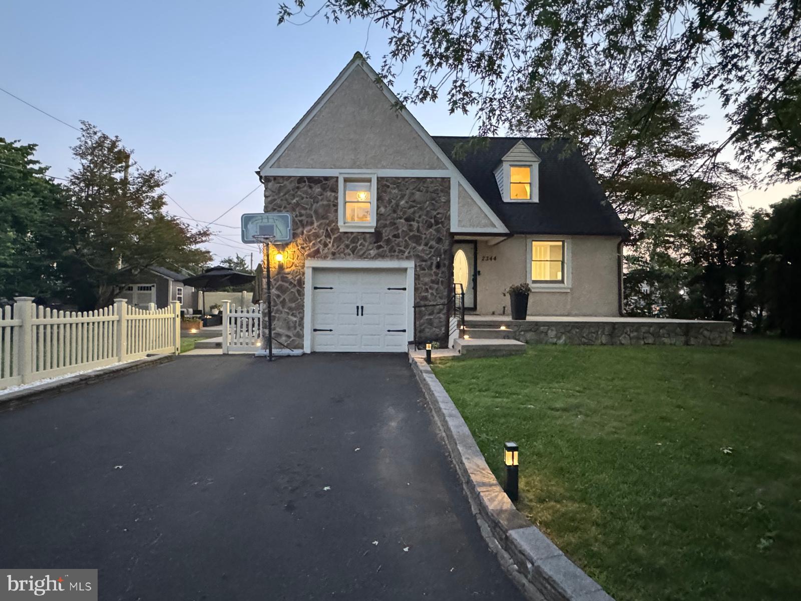 ROSLYN - Residential