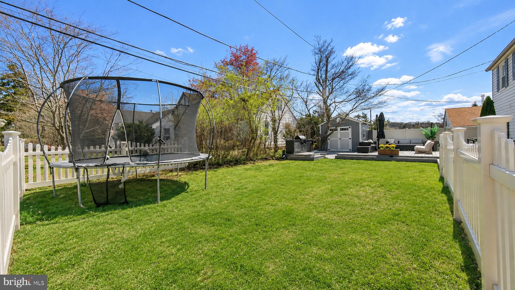 ROSLYN - Residential