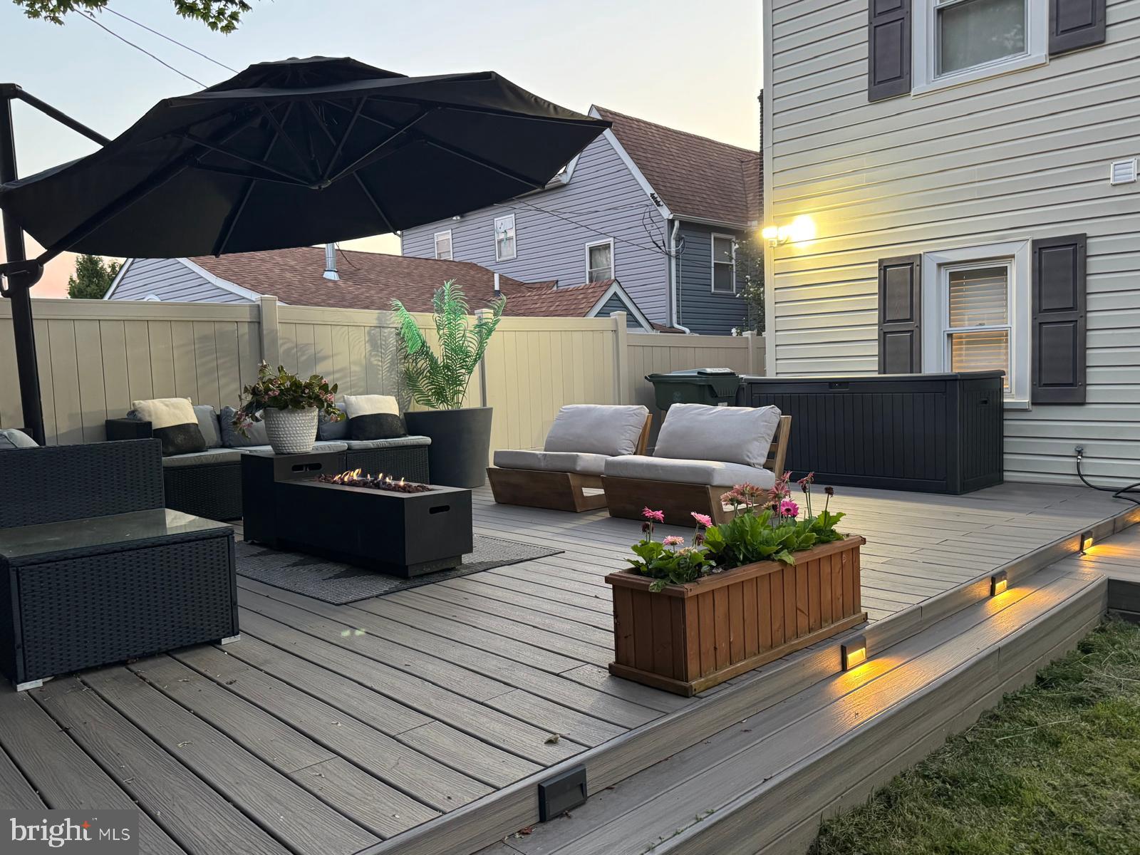 ROSLYN - Residential
