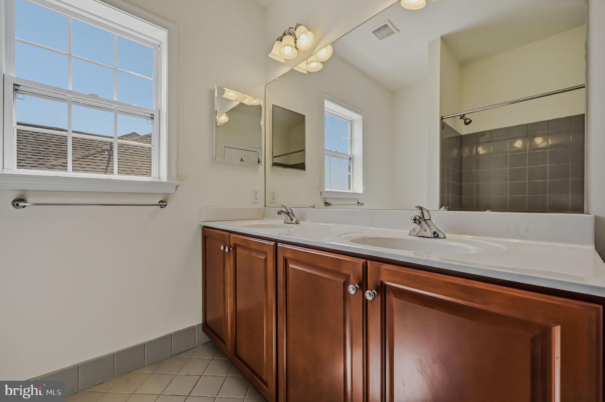 HIGH POINTE AT ST GE - Residential