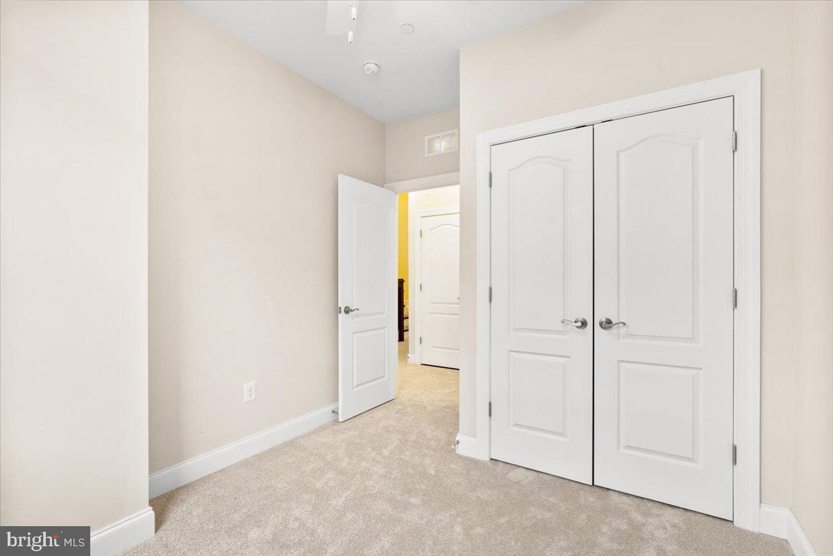 MAXWELL SQUARE - Residential