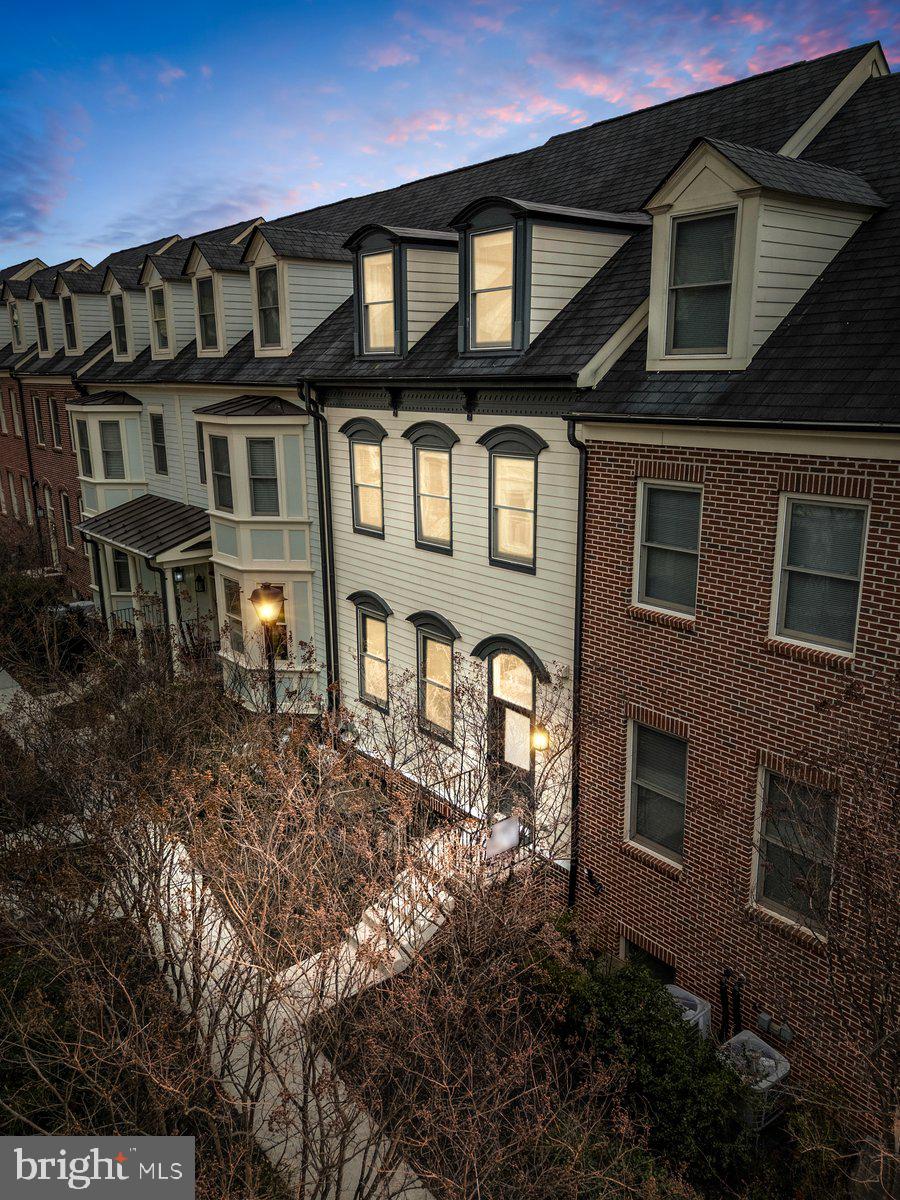 MAXWELL SQUARE - Residential