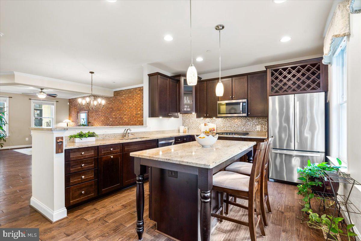 MAXWELL SQUARE - Residential