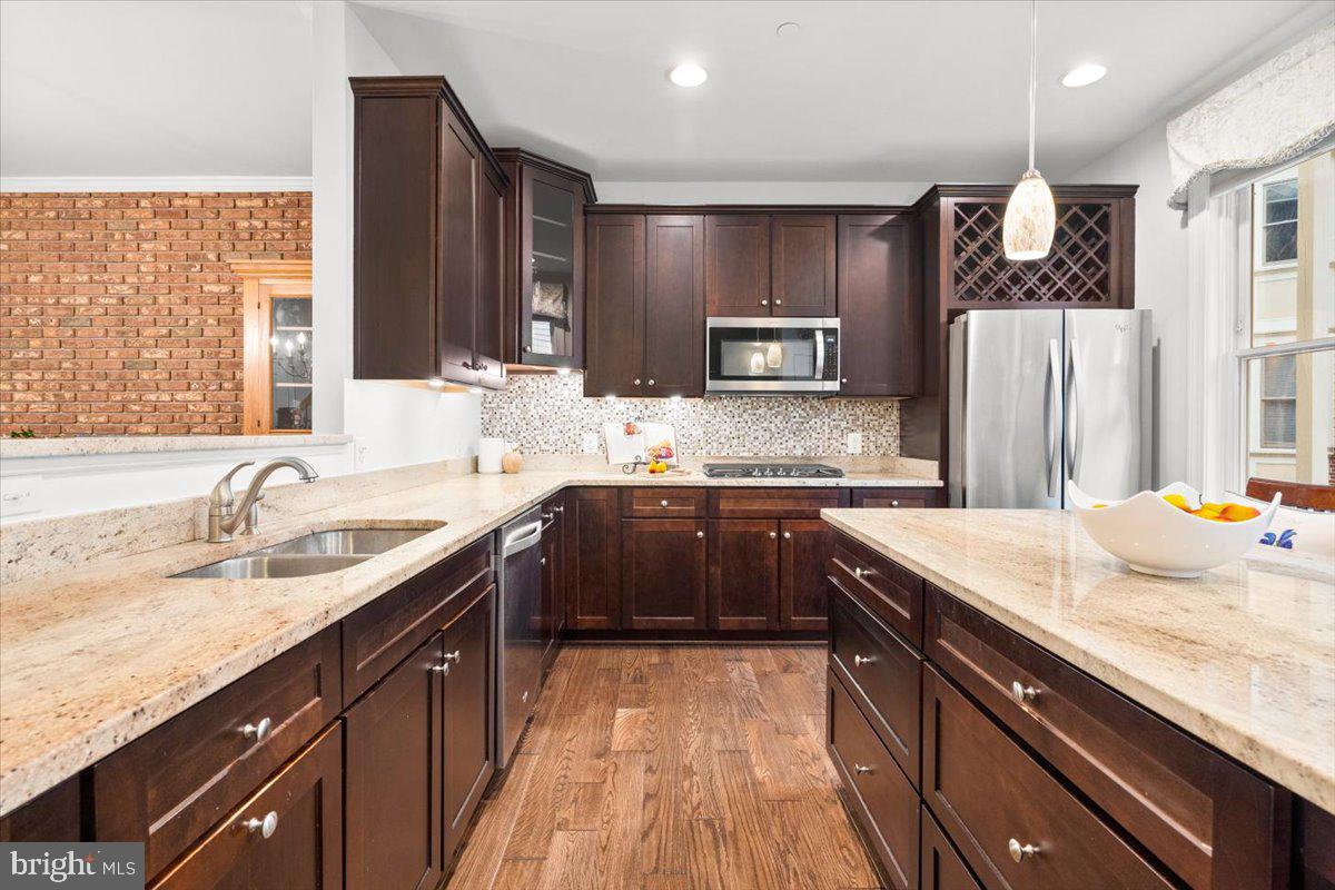 MAXWELL SQUARE - Residential