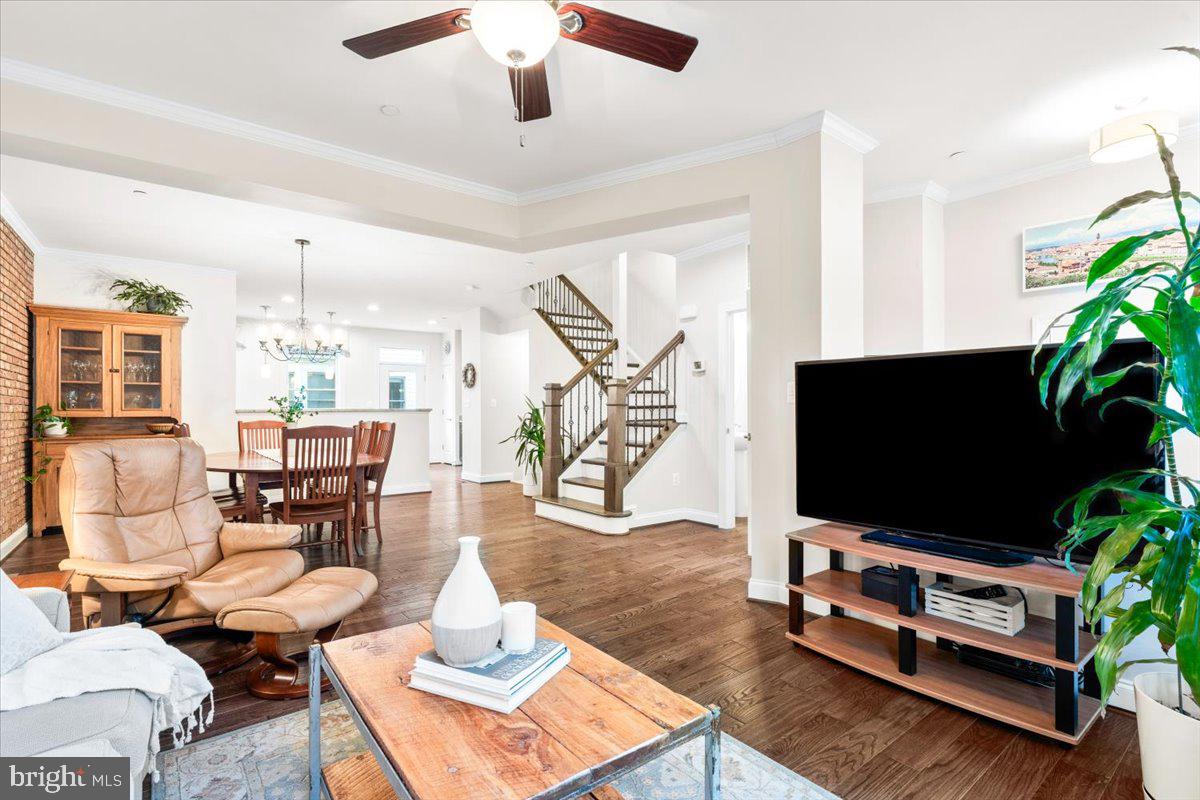 MAXWELL SQUARE - Residential