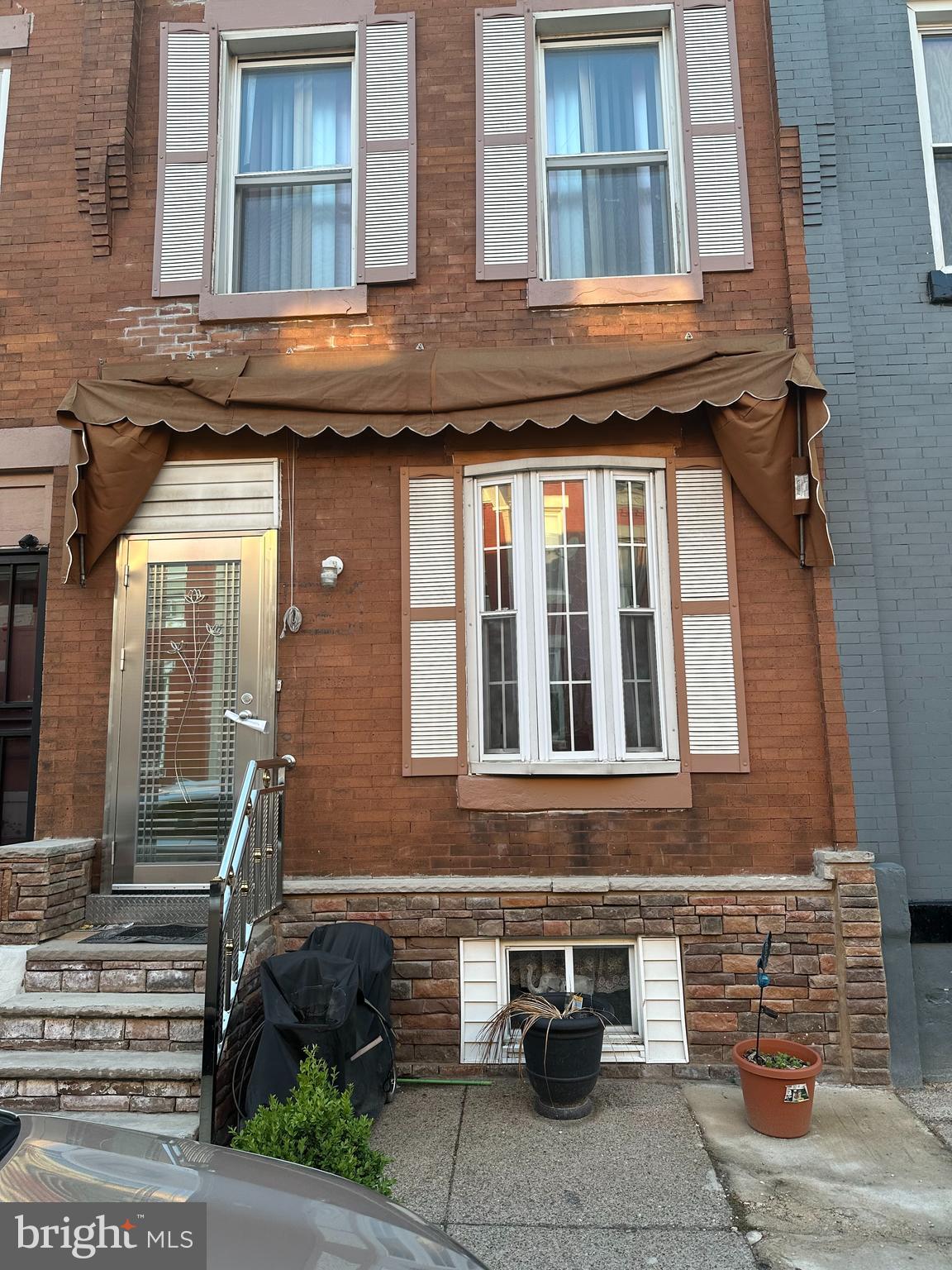 Investor Special! Vacant 3-bedroom property at 2740 N Hemberger Street, offering great potential for a renovation project. Ideal for investors, flippers, or buyers looking to add value. The property requires a full rehab and is being sold AS-IS strictly. Cash, hard money, or private financing only. Buyer is responsible for all due diligence and verifying property information. Seller makes no representations or warranties, express or implied, regarding the property's condition, value, characteristics, zoning, or potential financial benefits. Don't miss this opportunity to transform this property and unlock its full potential.