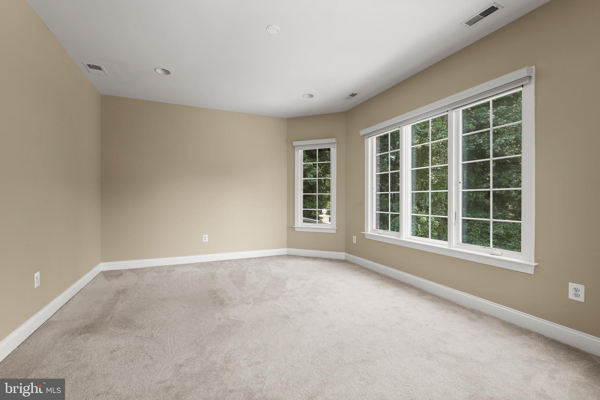 PINDELL WOODS - Residential