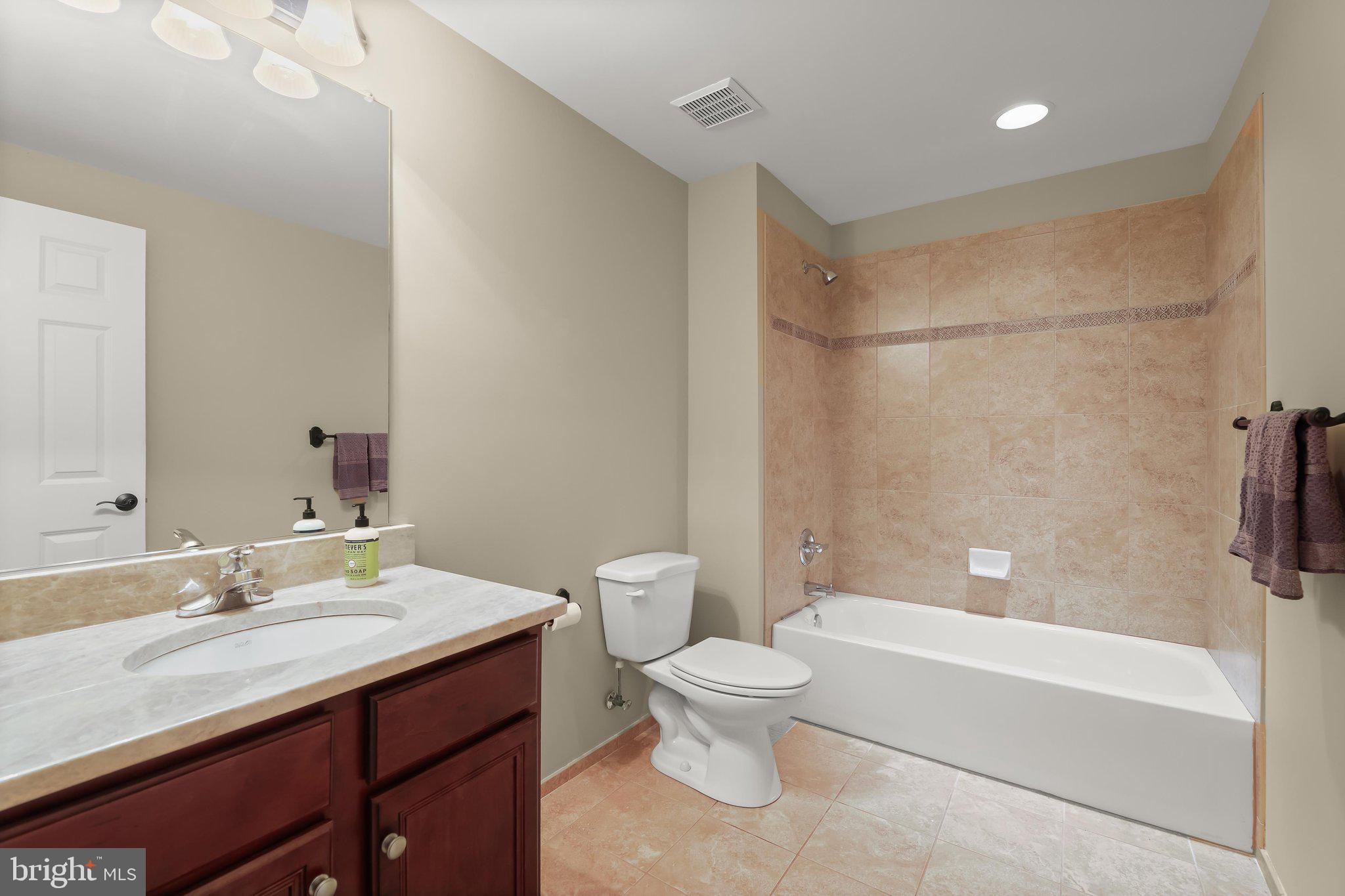 PINDELL WOODS - Residential