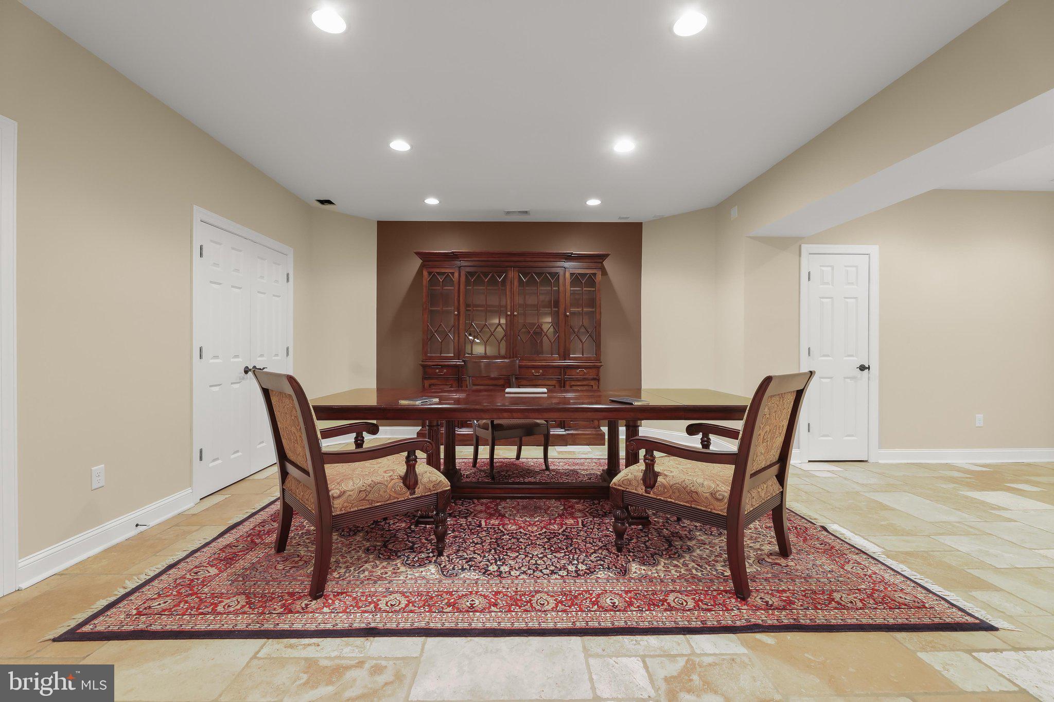 PINDELL WOODS - Residential