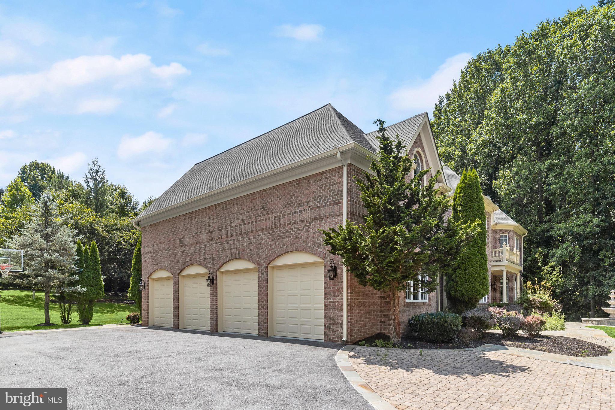 PINDELL WOODS - Residential