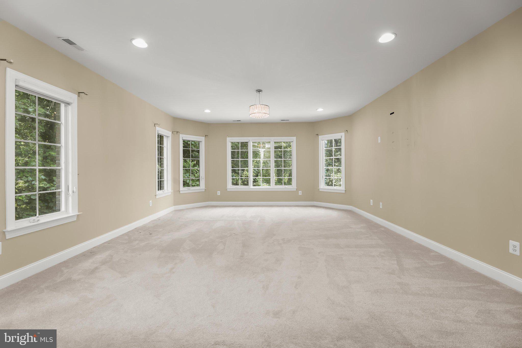 PINDELL WOODS - Residential