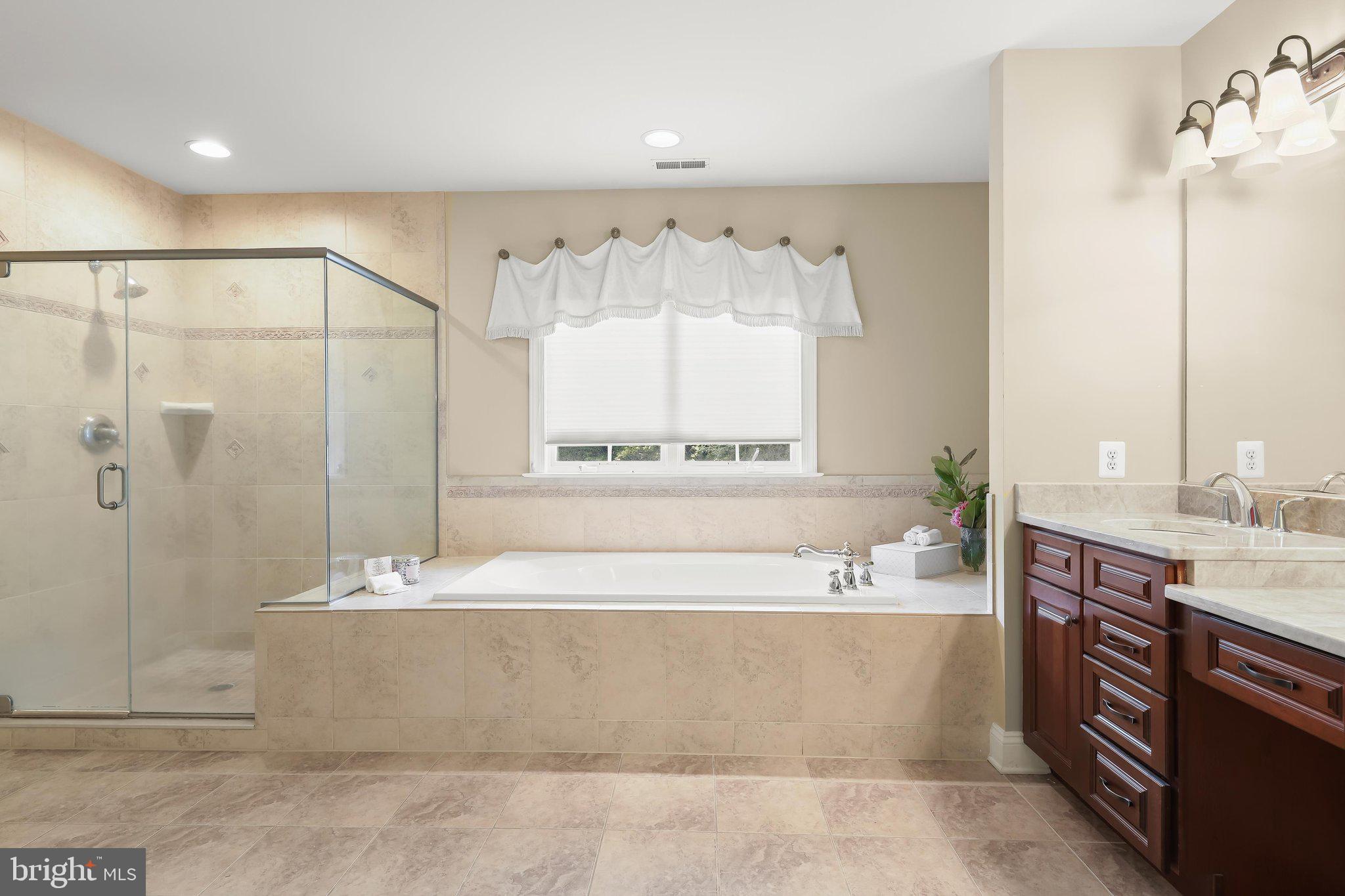 PINDELL WOODS - Residential