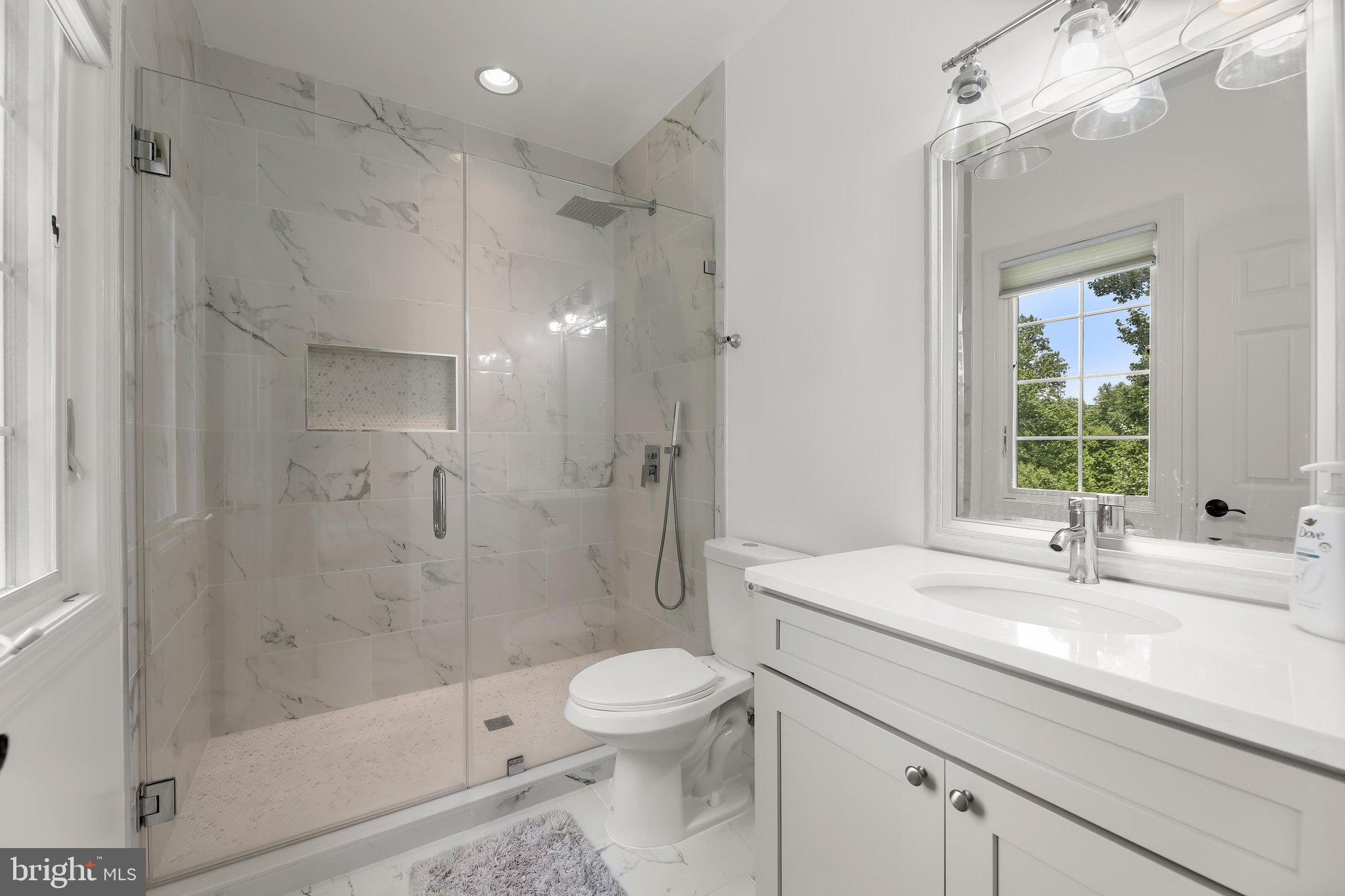 PINDELL WOODS - Residential