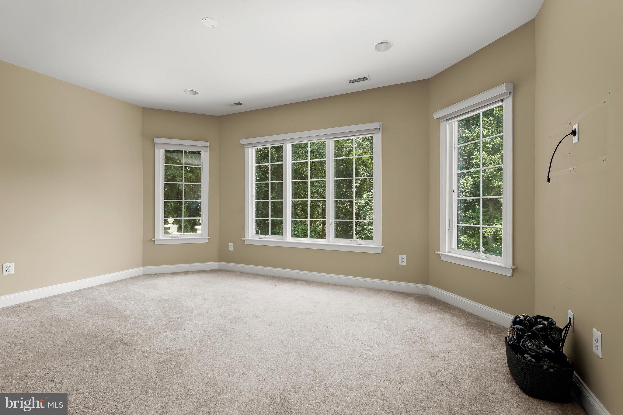 PINDELL WOODS - Residential