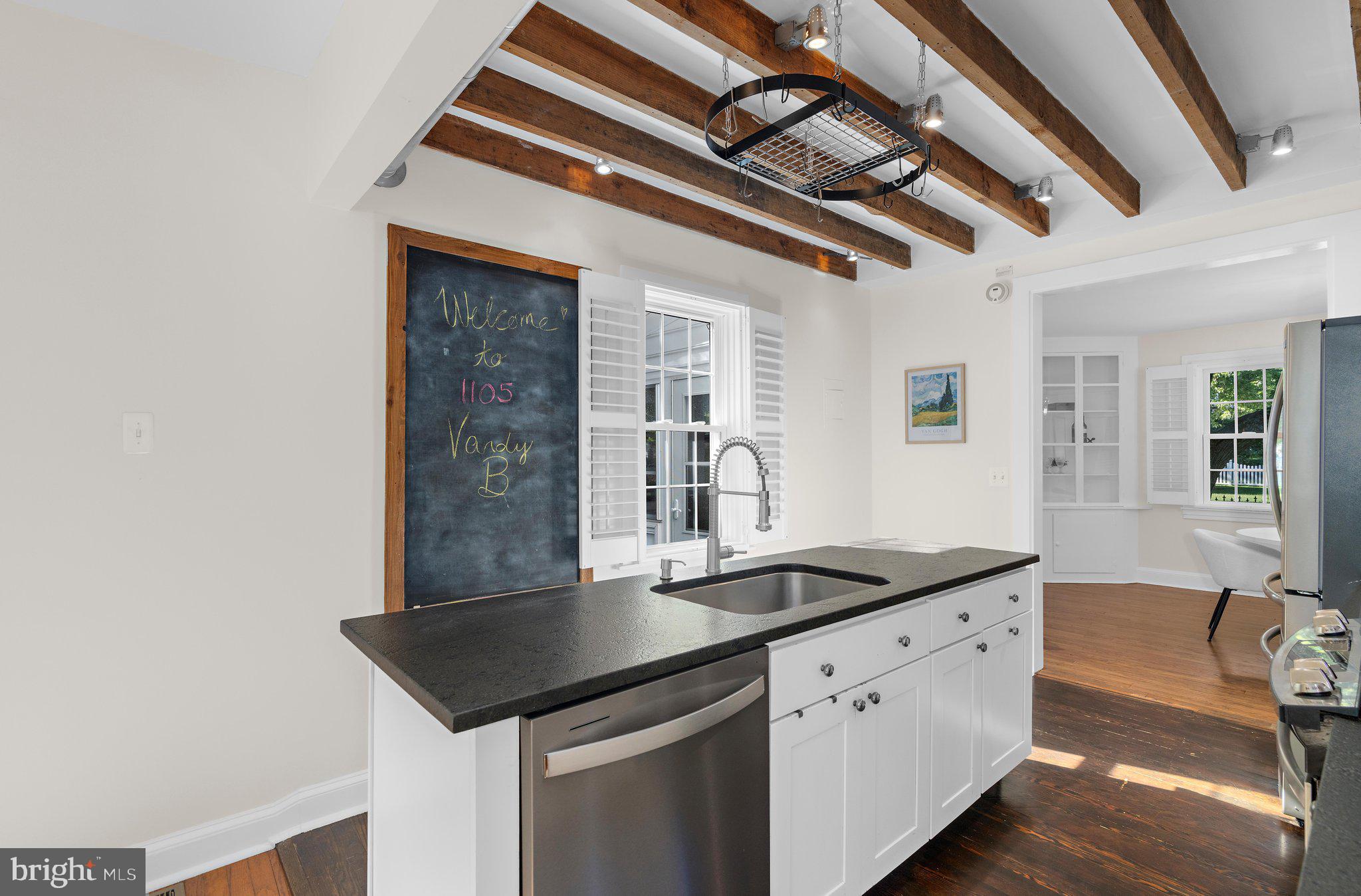EASTPORT - Residential