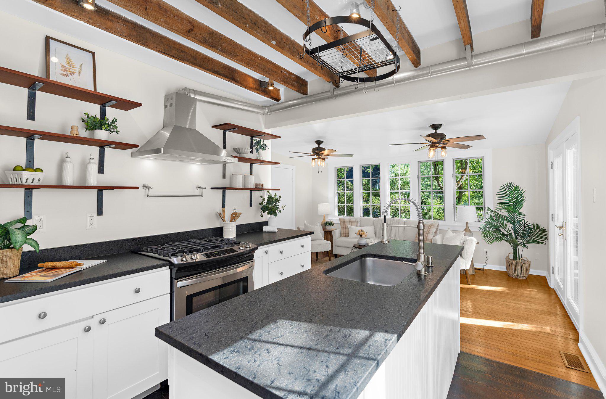 EASTPORT - Residential