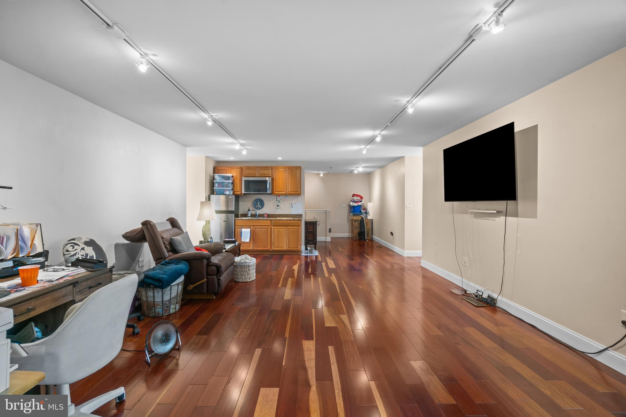 WHITE MARSH - Residential