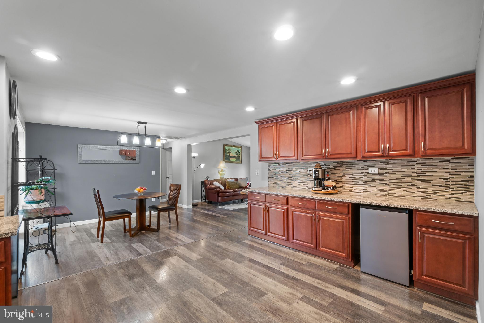 WHITE MARSH - Residential