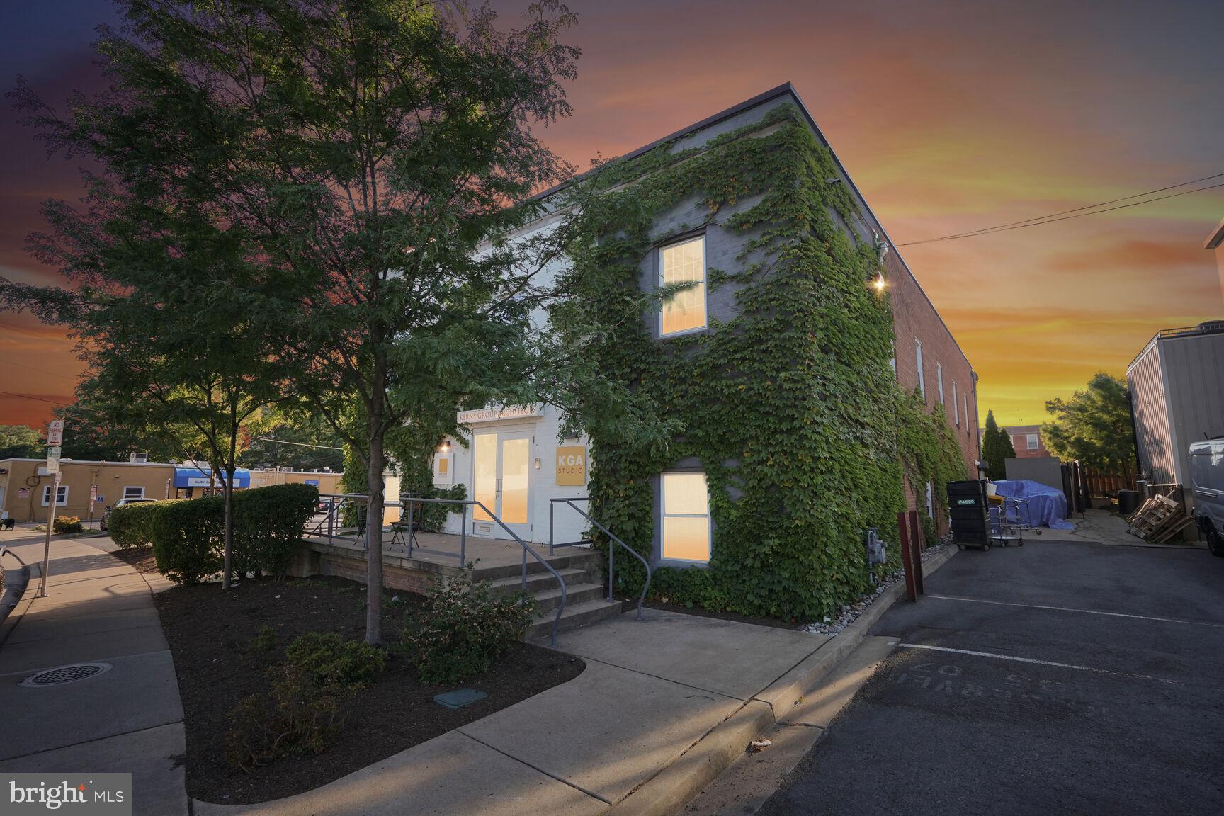 FALLS CHURCH CITY - Commercial Sale
