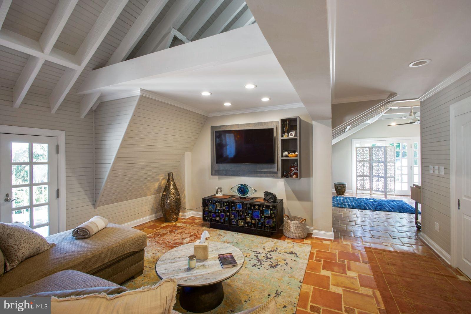 HIGHLANDS - Residential