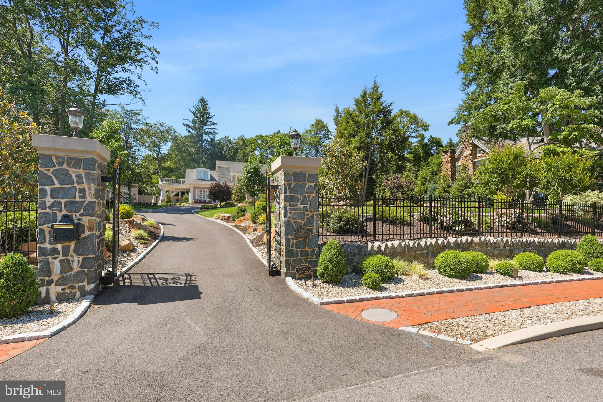HIGHLANDS - Residential