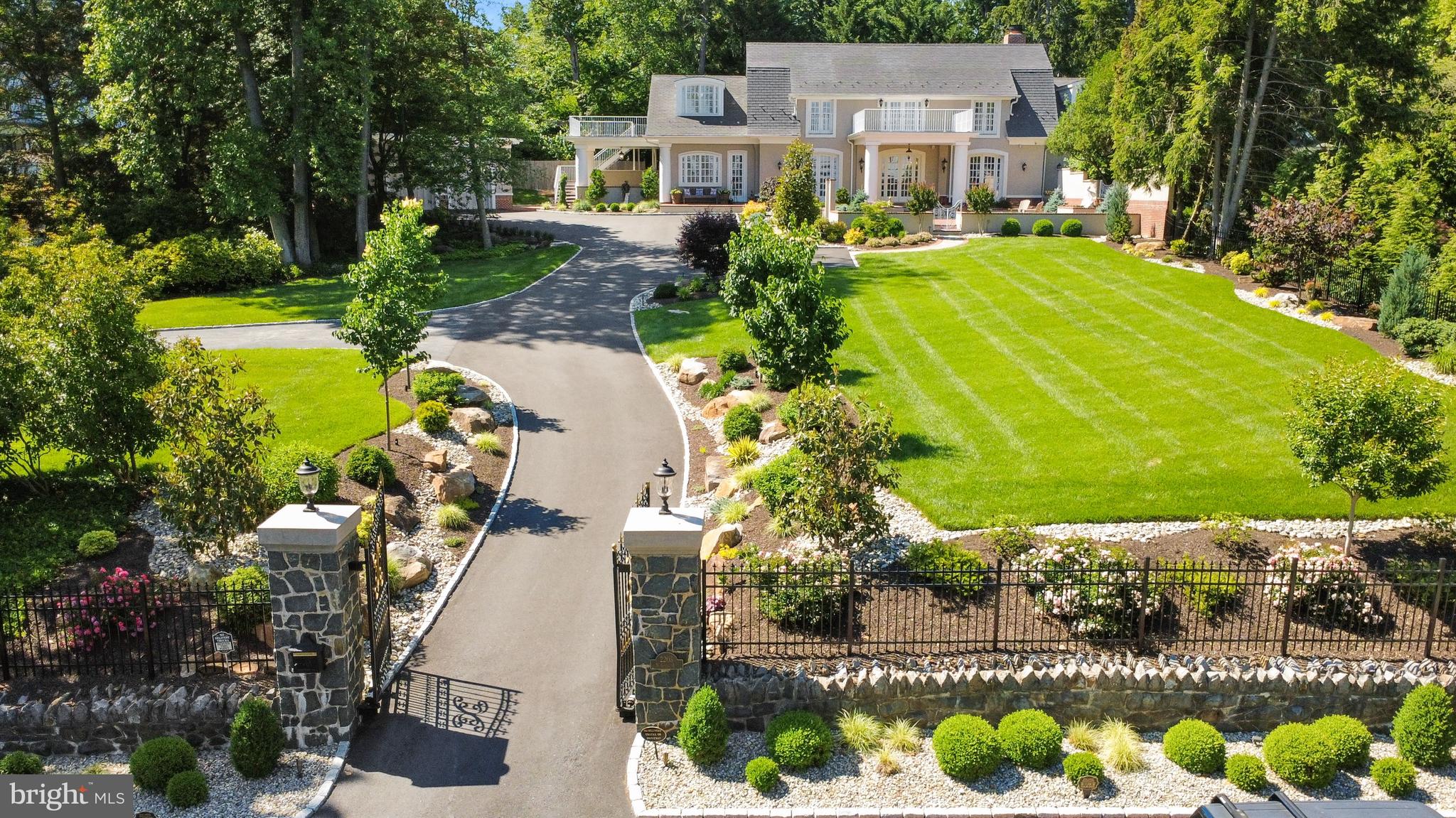 HIGHLANDS - Residential