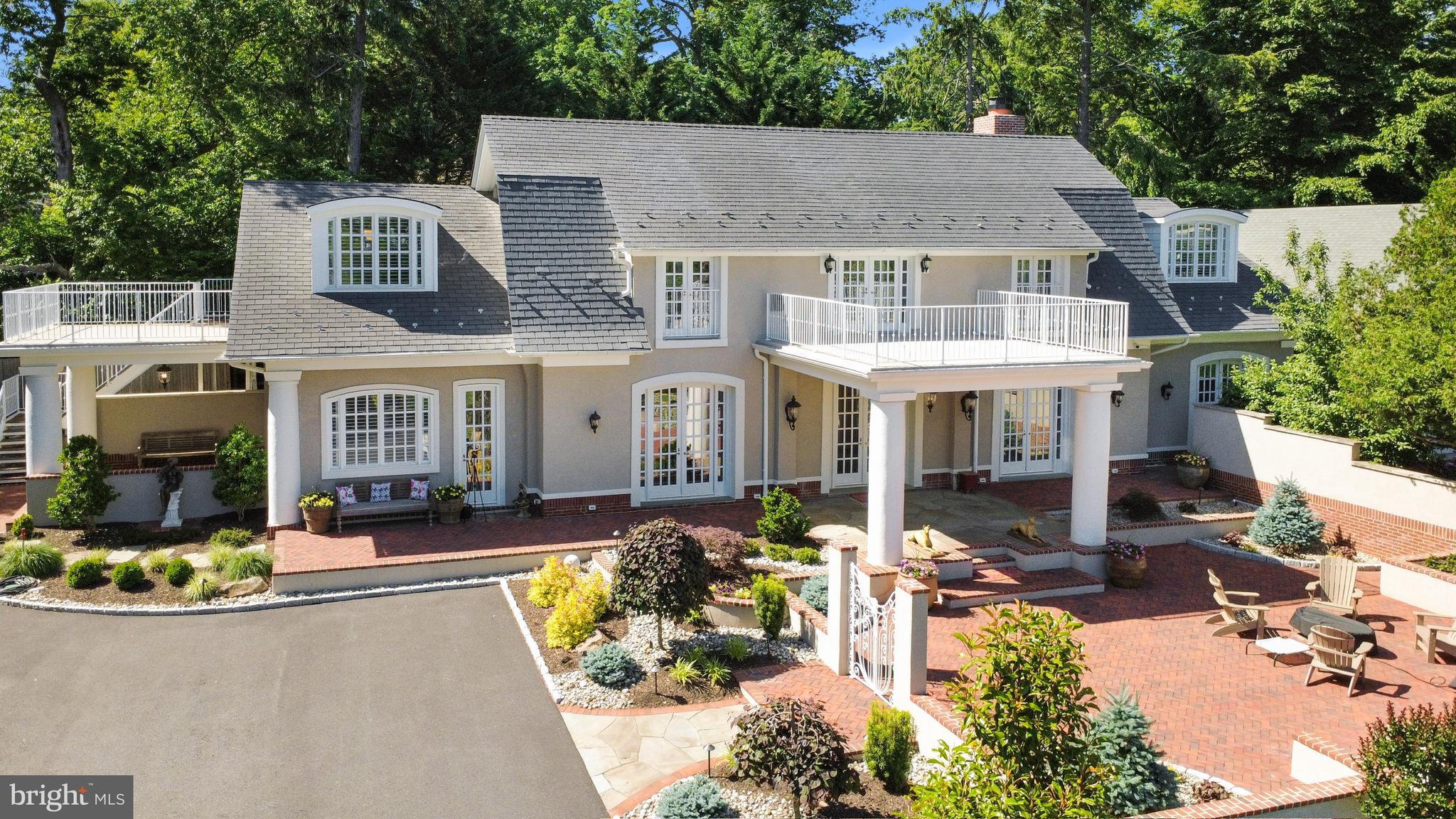 HIGHLANDS - Residential