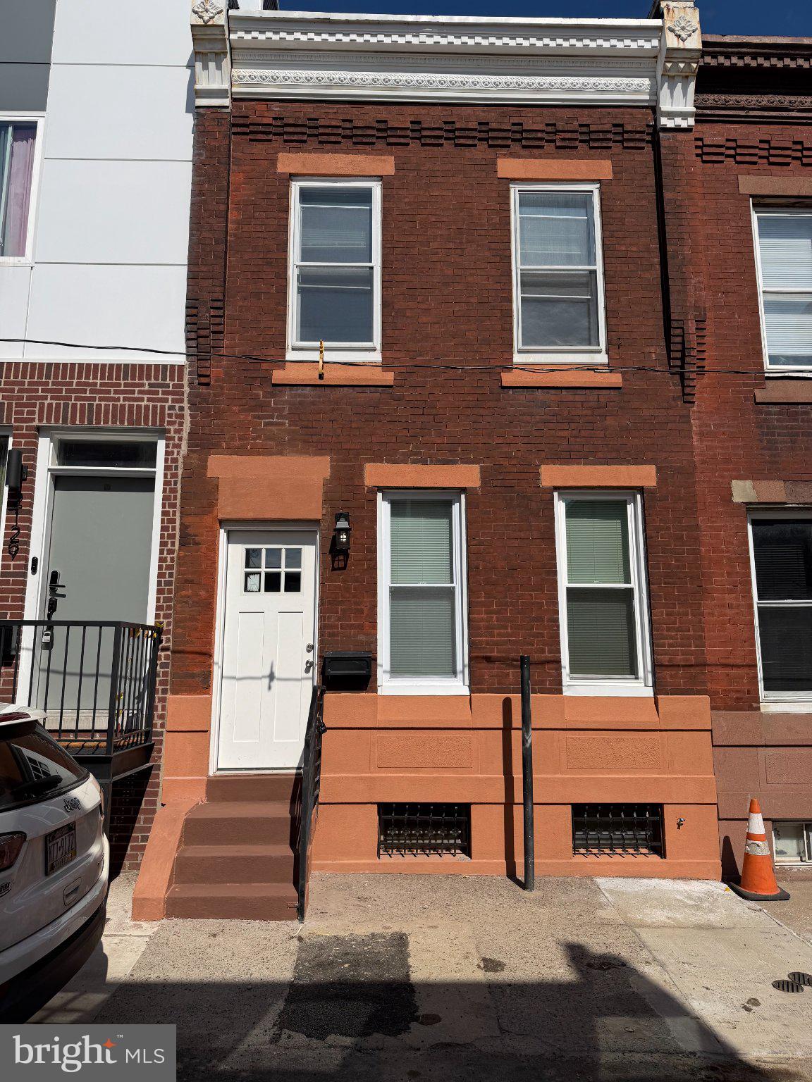 KENSINGTON - Residential