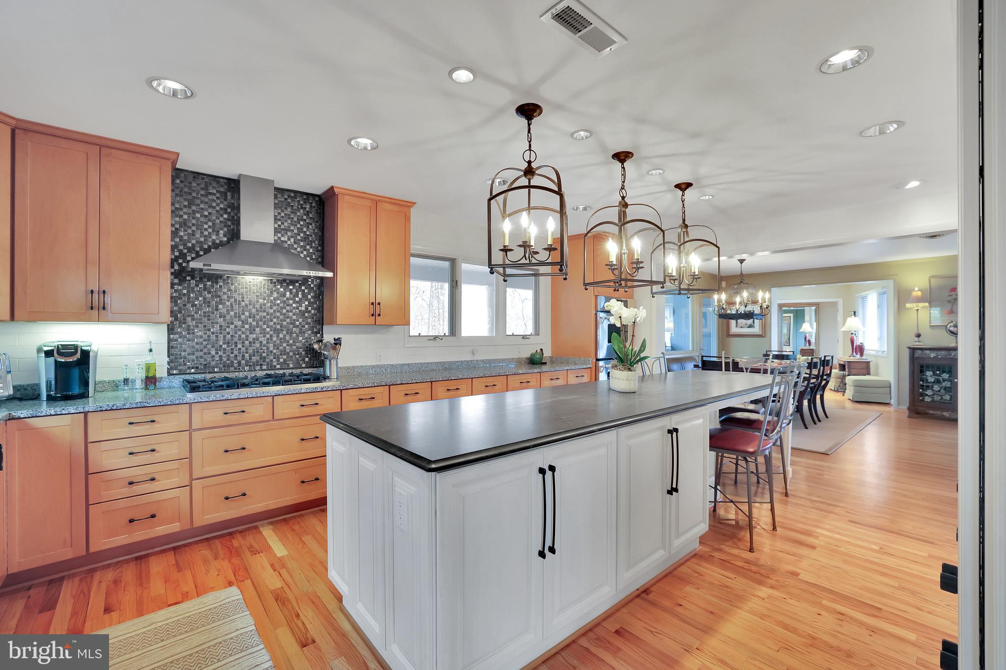 RUXTON HILLS - Residential