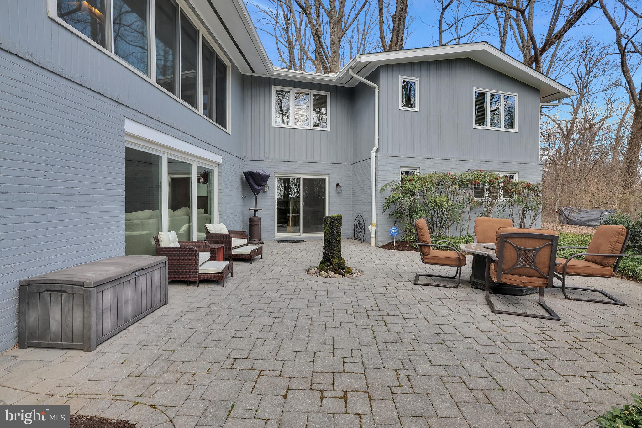RUXTON HILLS - Residential