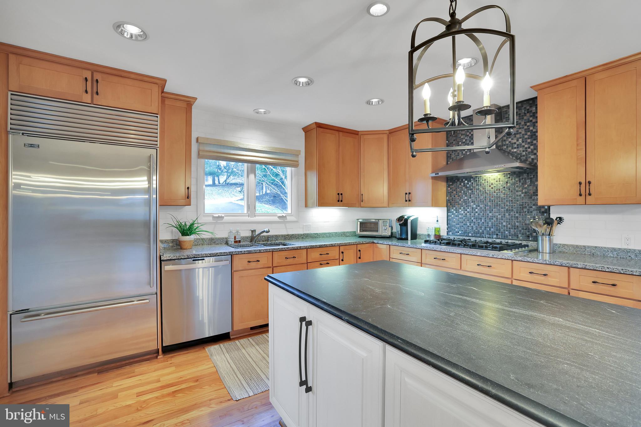 RUXTON HILLS - Residential