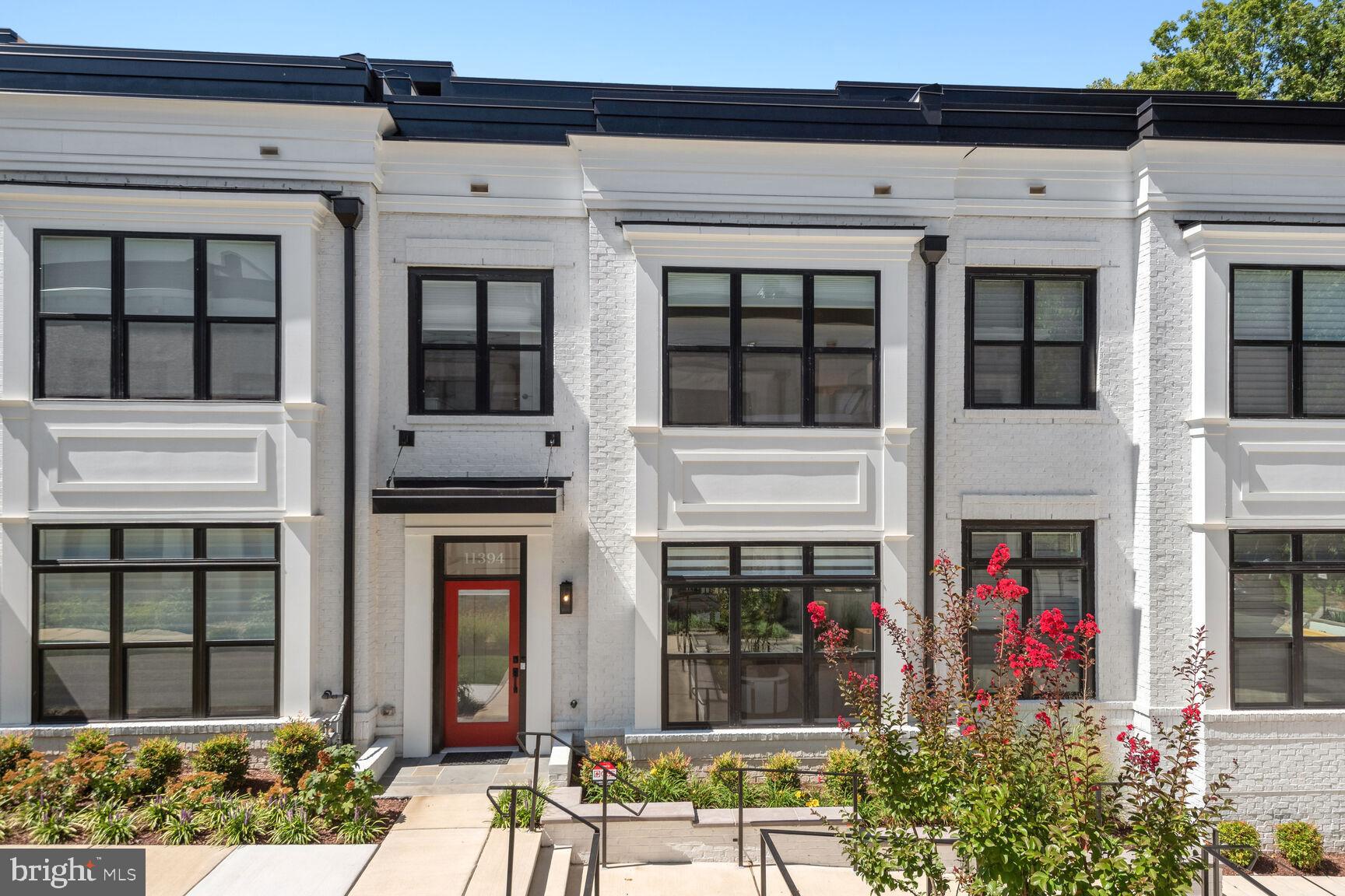 PT ROCKVILLE OUT RES 3 - Residential