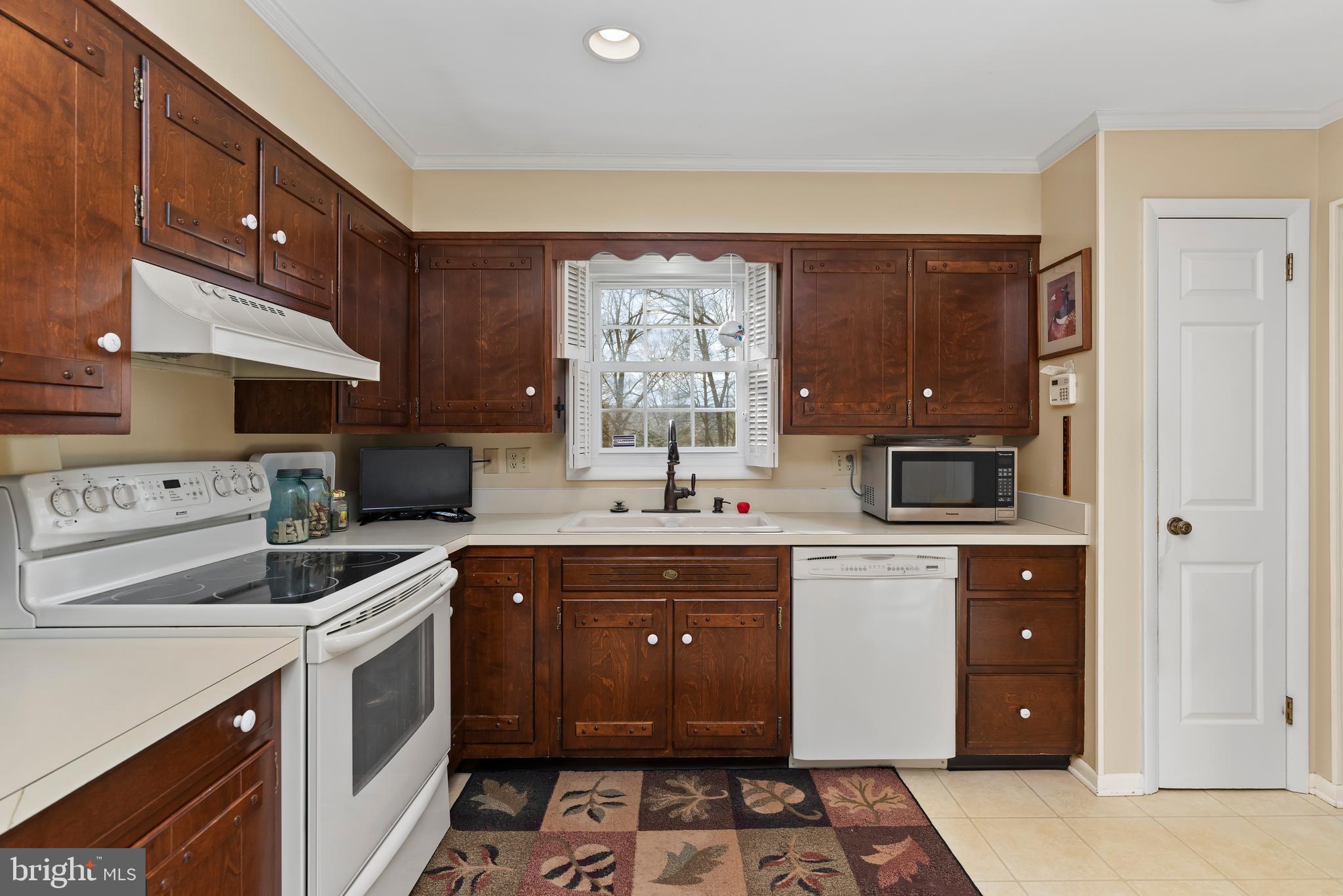 LISBURN ESTATES - Residential