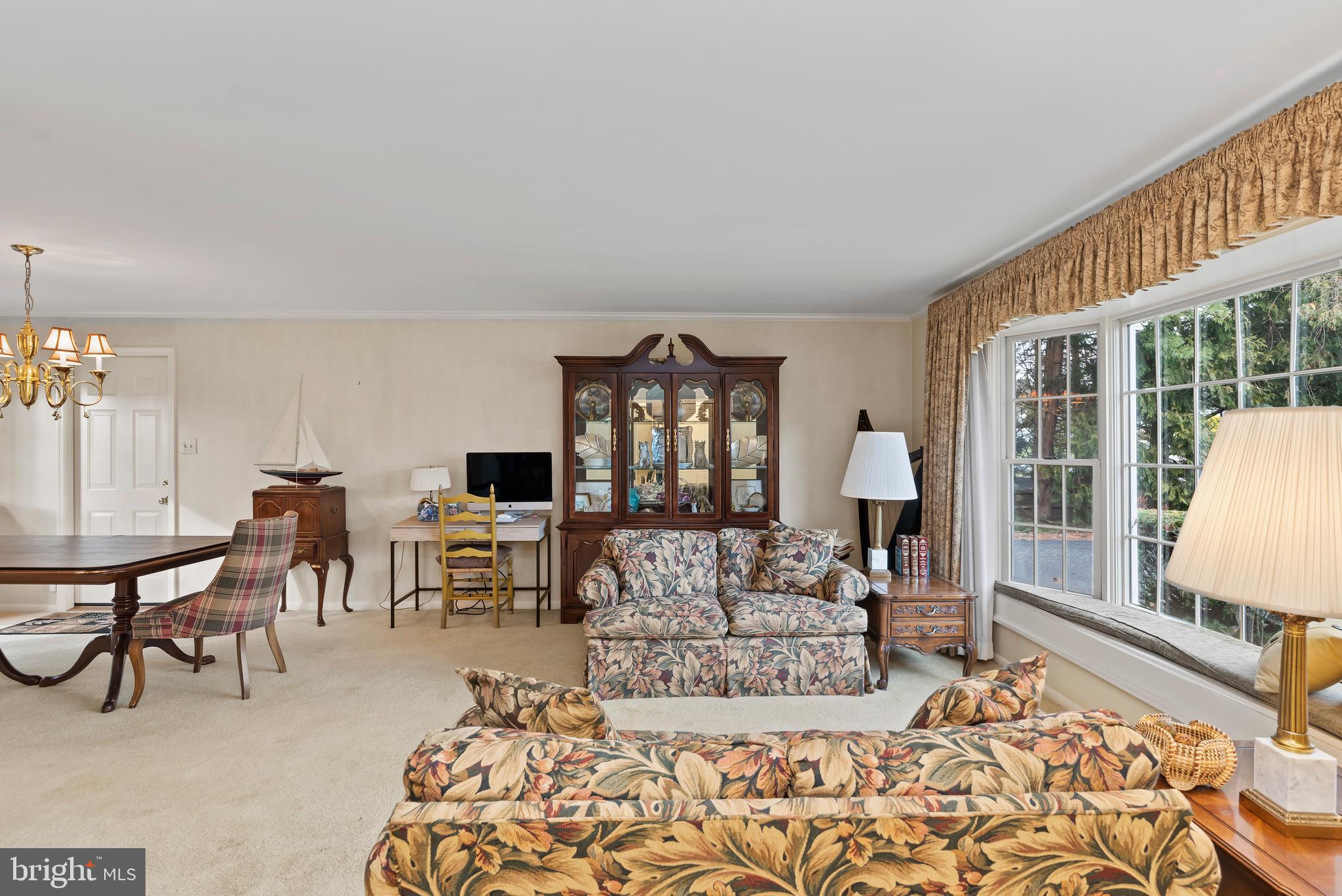 LISBURN ESTATES - Residential