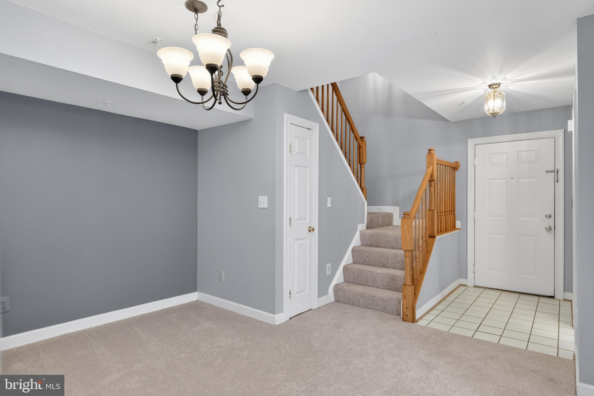 FAIRFIELD HOUSE - Residential