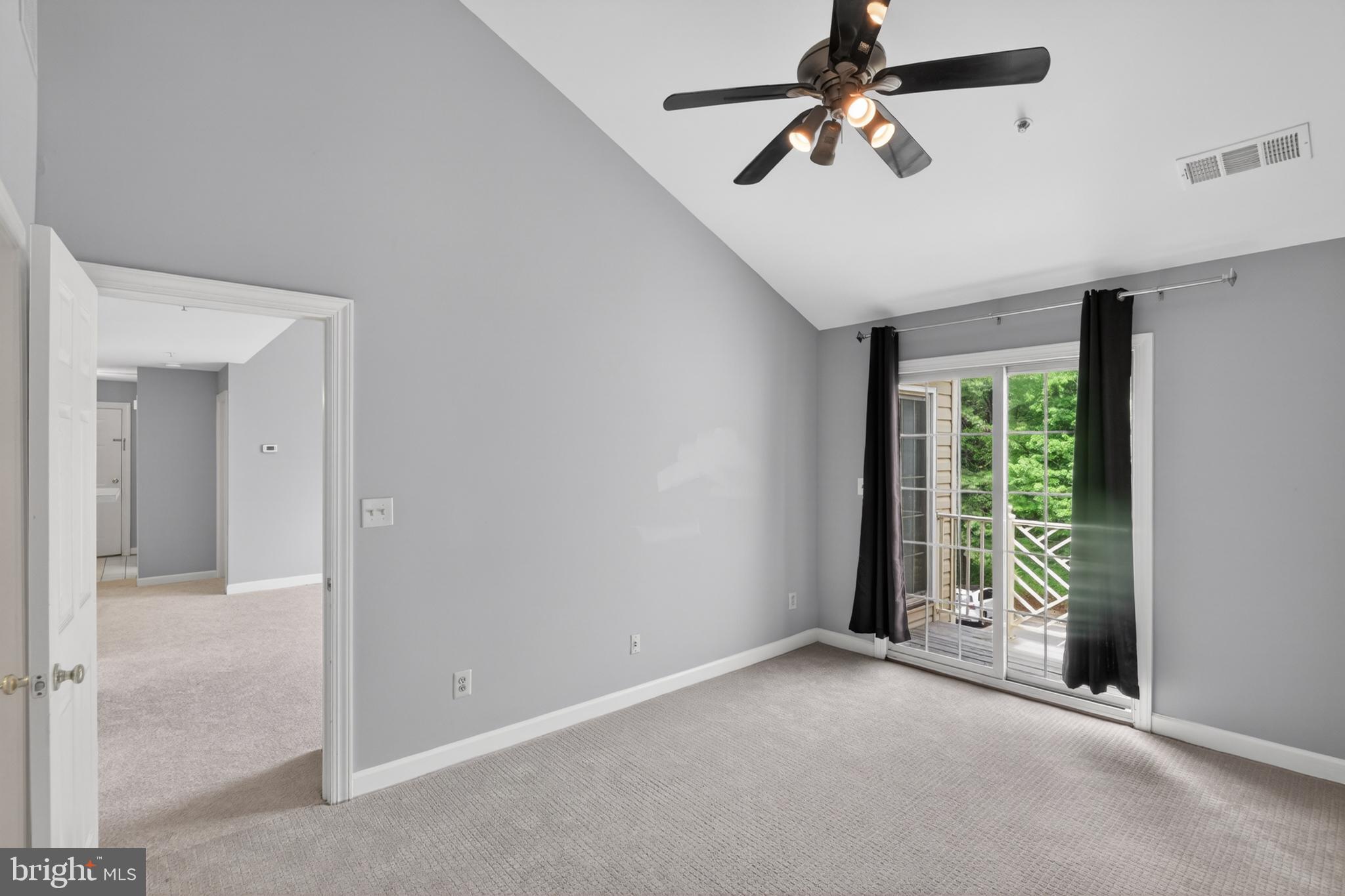 FAIRFIELD HOUSE - Residential