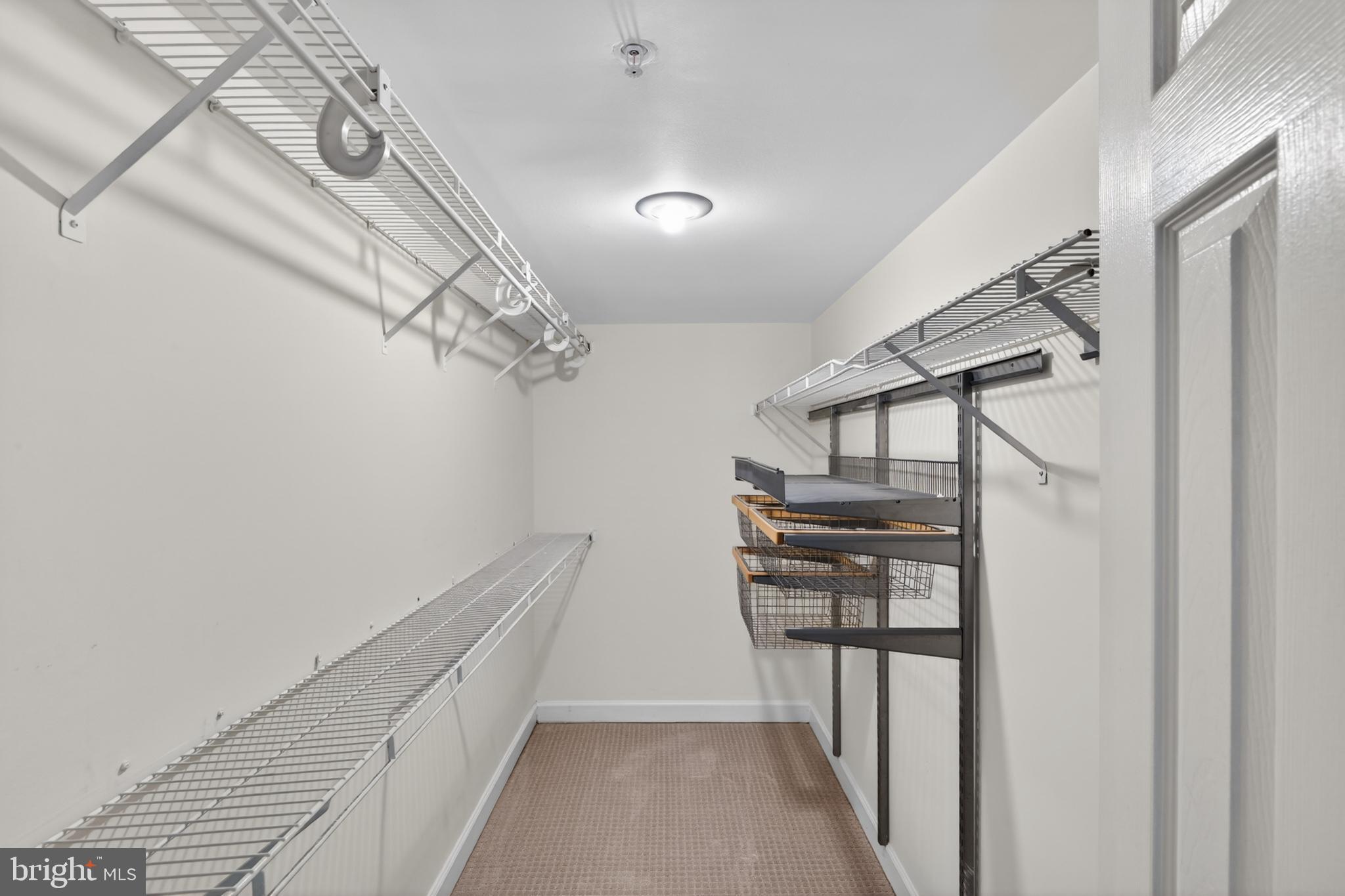 FAIRFIELD HOUSE - Residential