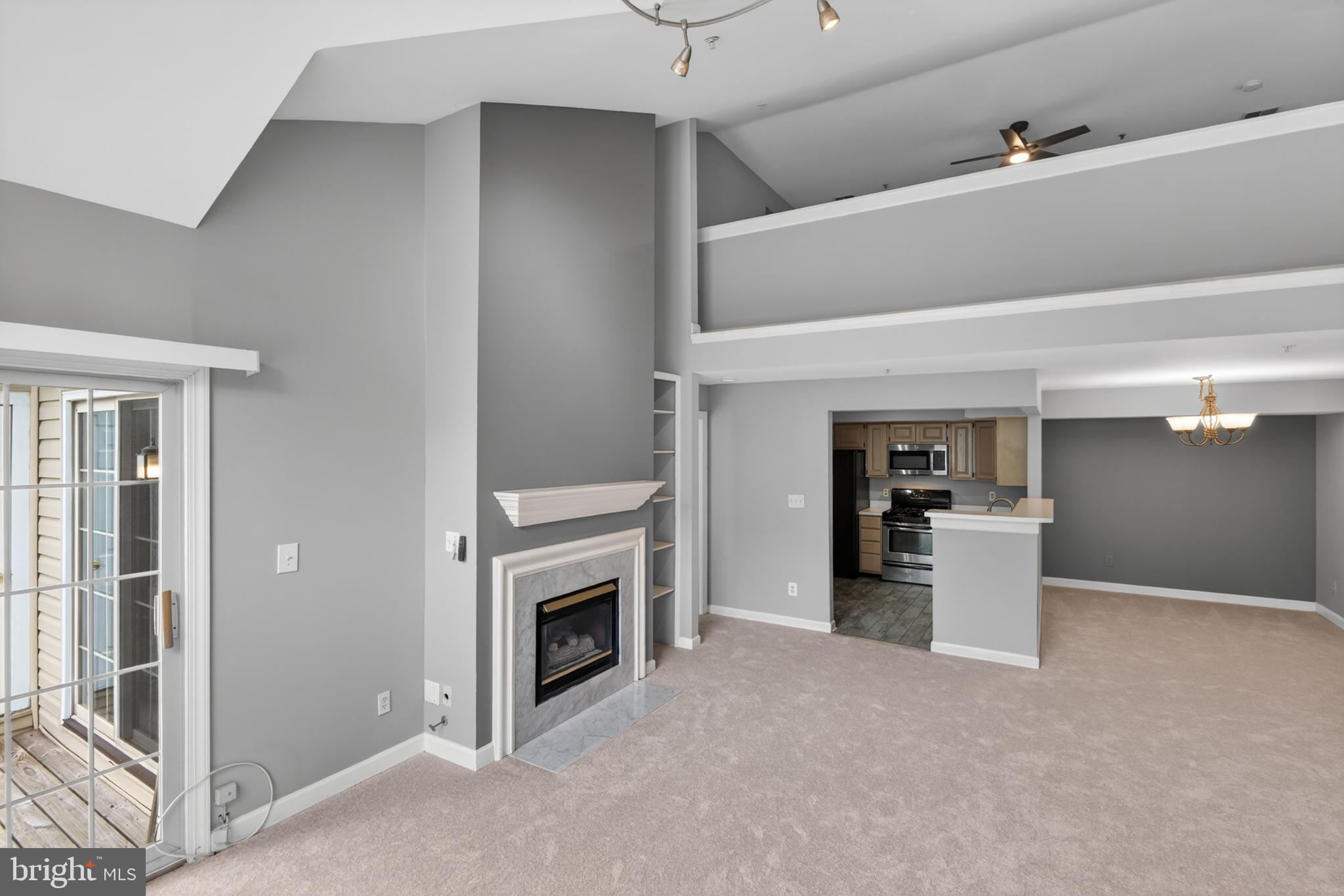 FAIRFIELD HOUSE - Residential