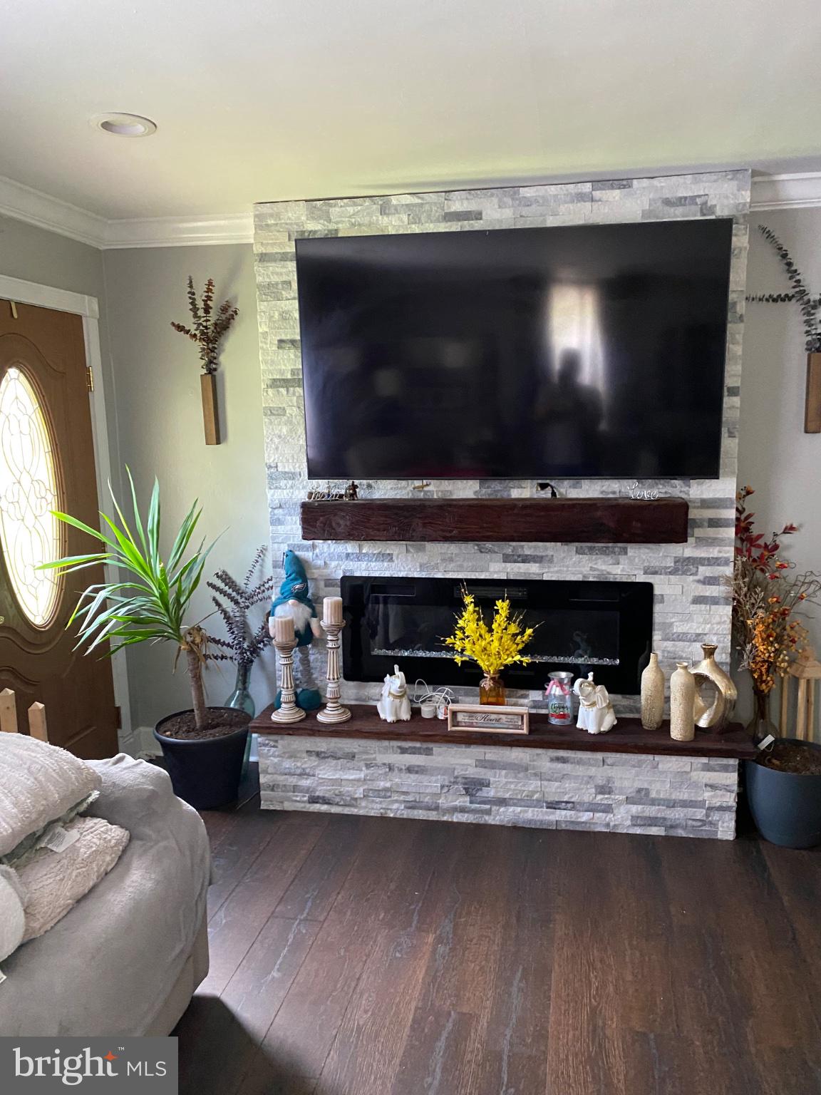 MAPLE GLEN - Residential