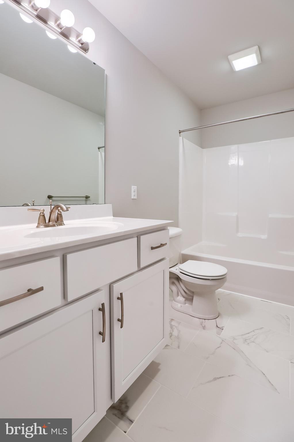 STONE MILL ESTATES - Residential