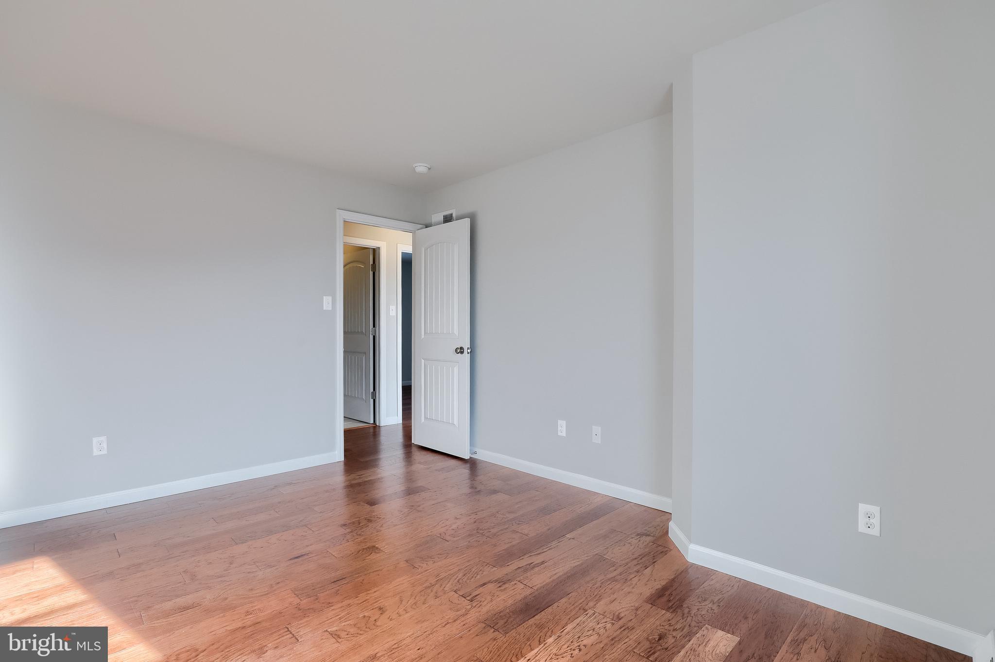STONE MILL ESTATES - Residential