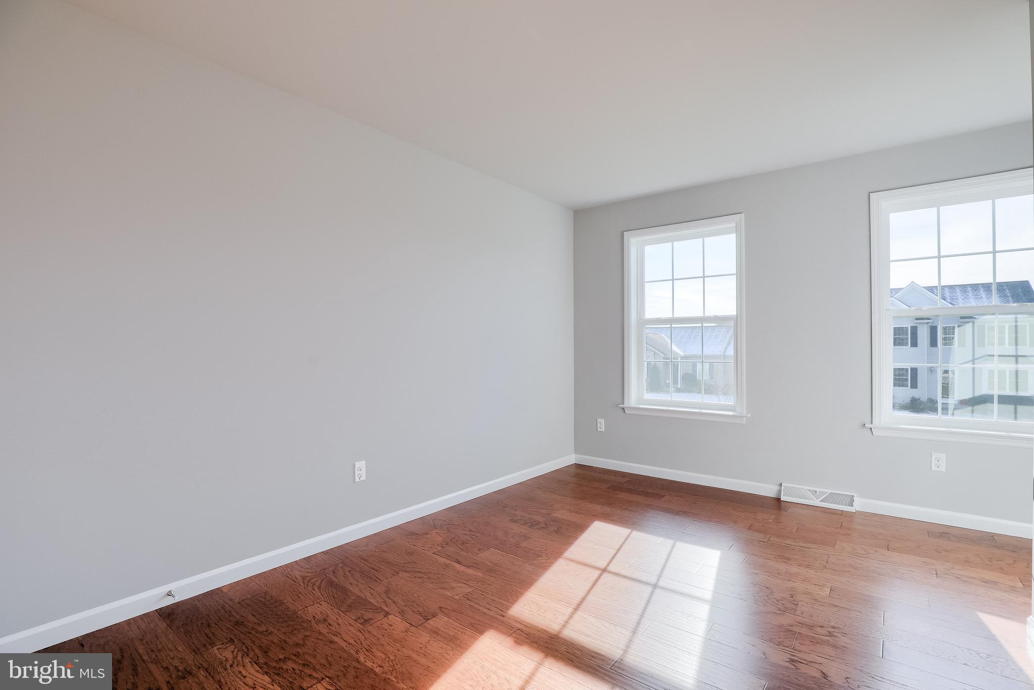 STONE MILL ESTATES - Residential