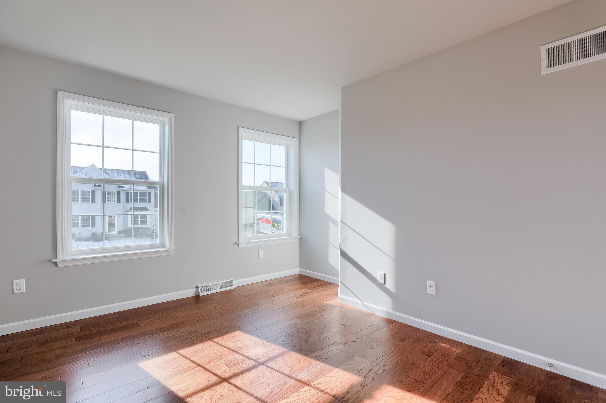 STONE MILL ESTATES - Residential