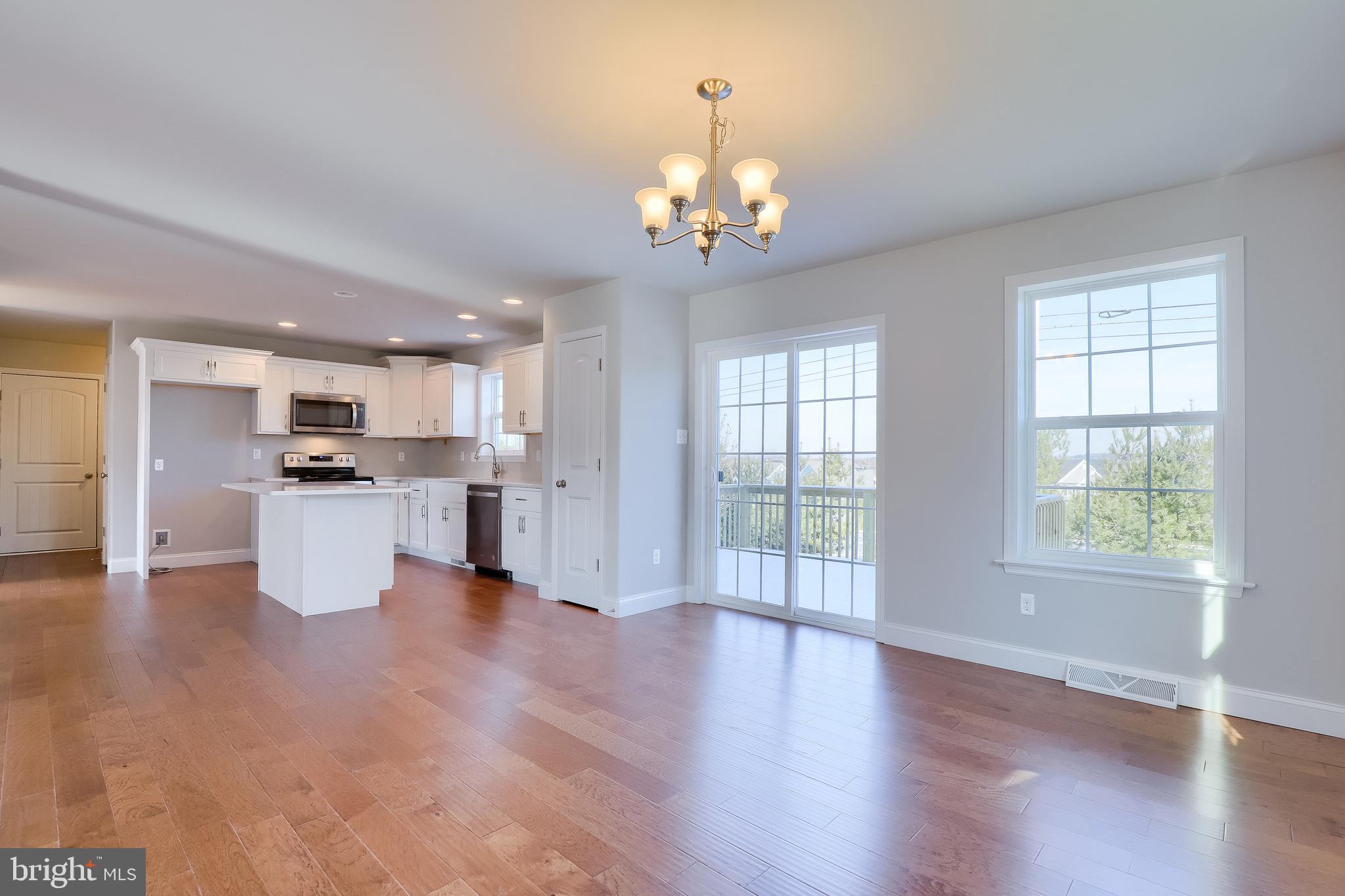 STONE MILL ESTATES - Residential