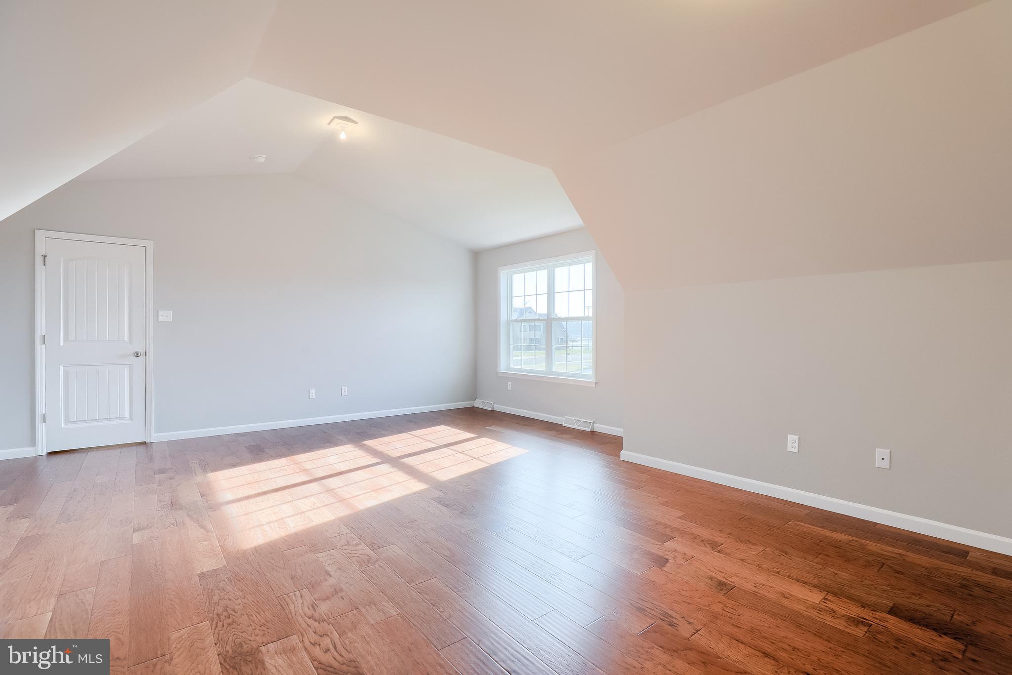 STONE MILL ESTATES - Residential