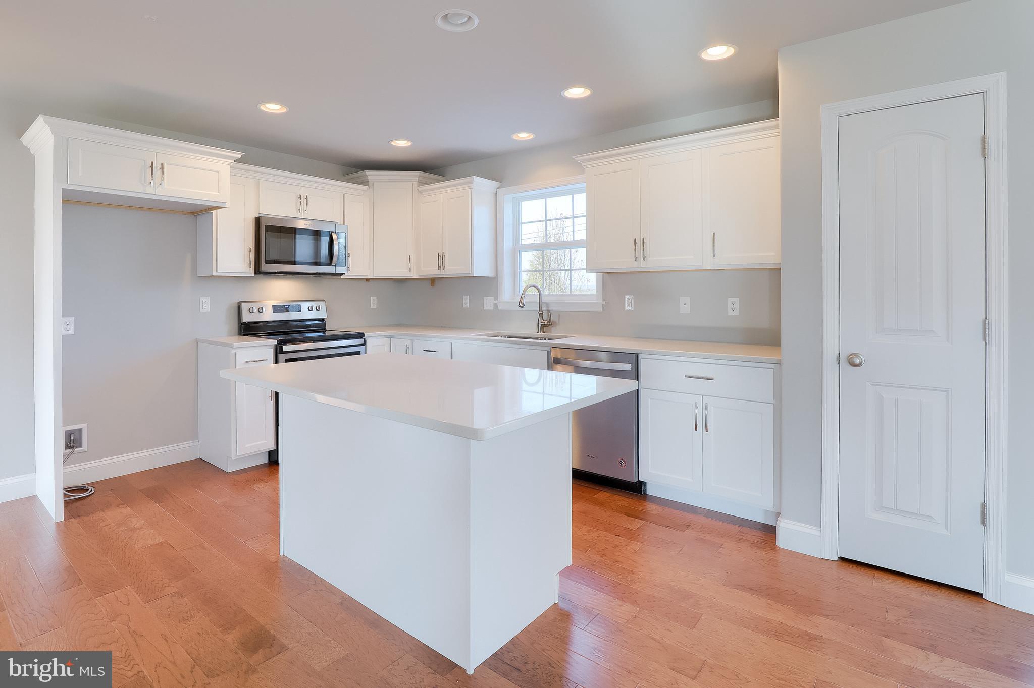 STONE MILL ESTATES - Residential