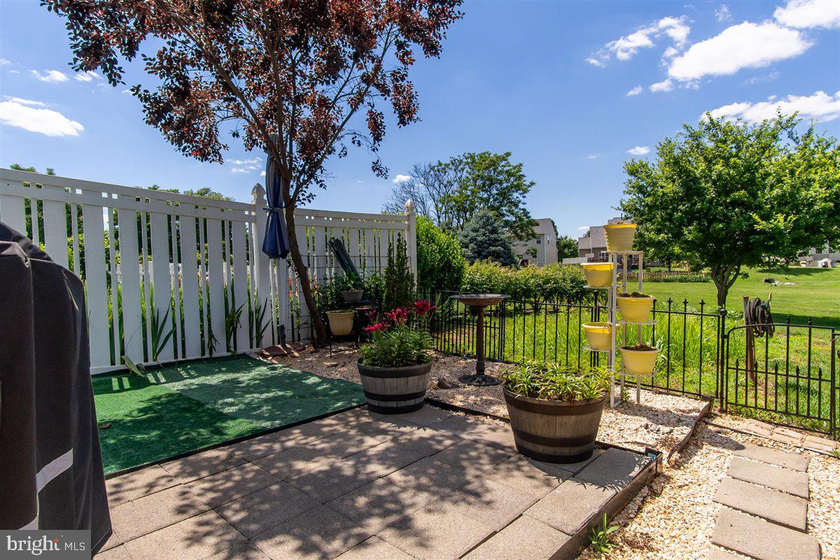 WESTFIELDS - Residential