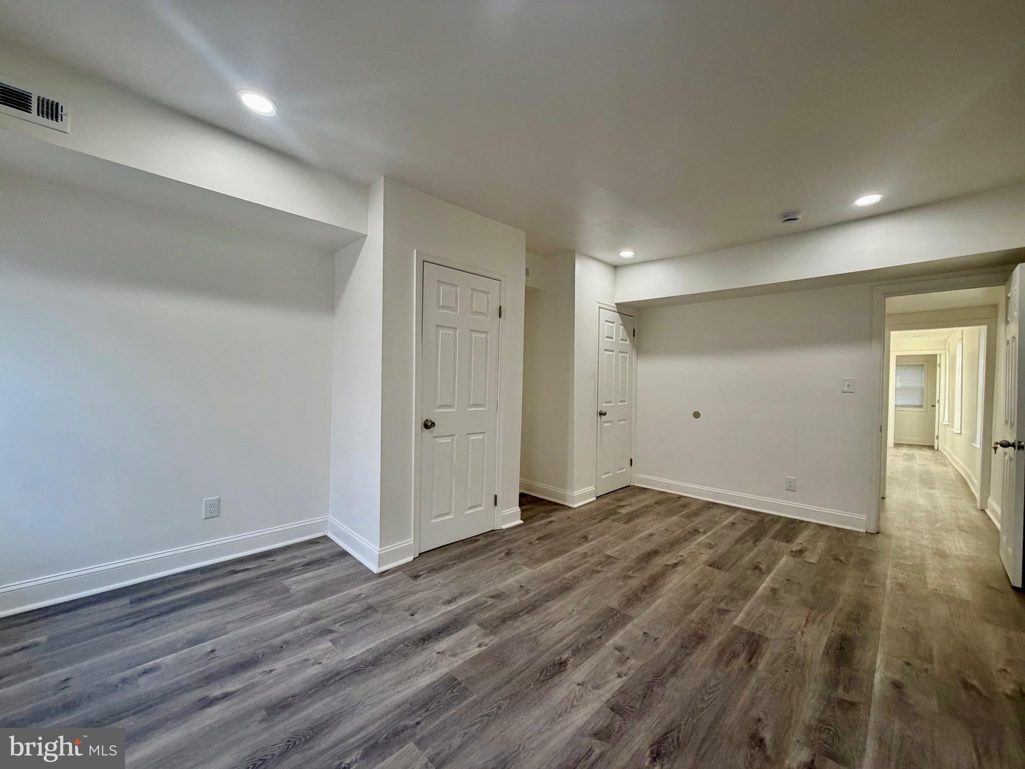 SANDTOWN-WINCHESTER - Residential